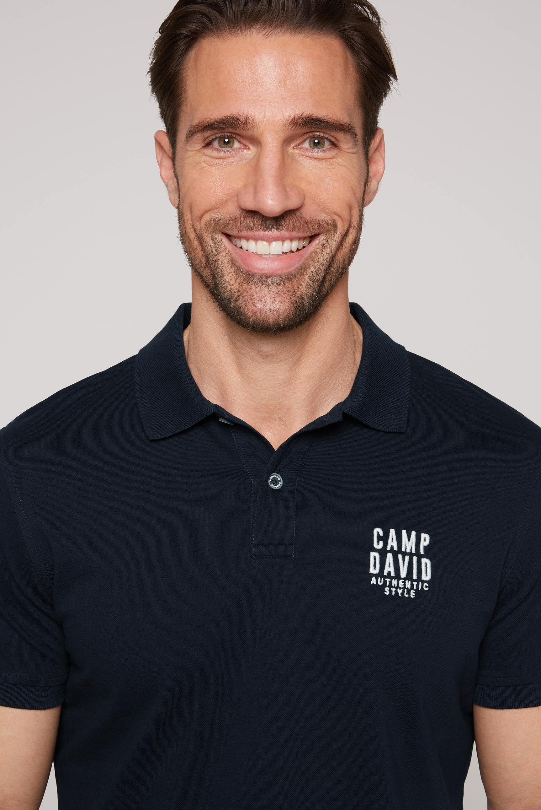 CAMP DAVID Poloshirt, mit kleiner Logo-Stickerei auf Brusthöhe