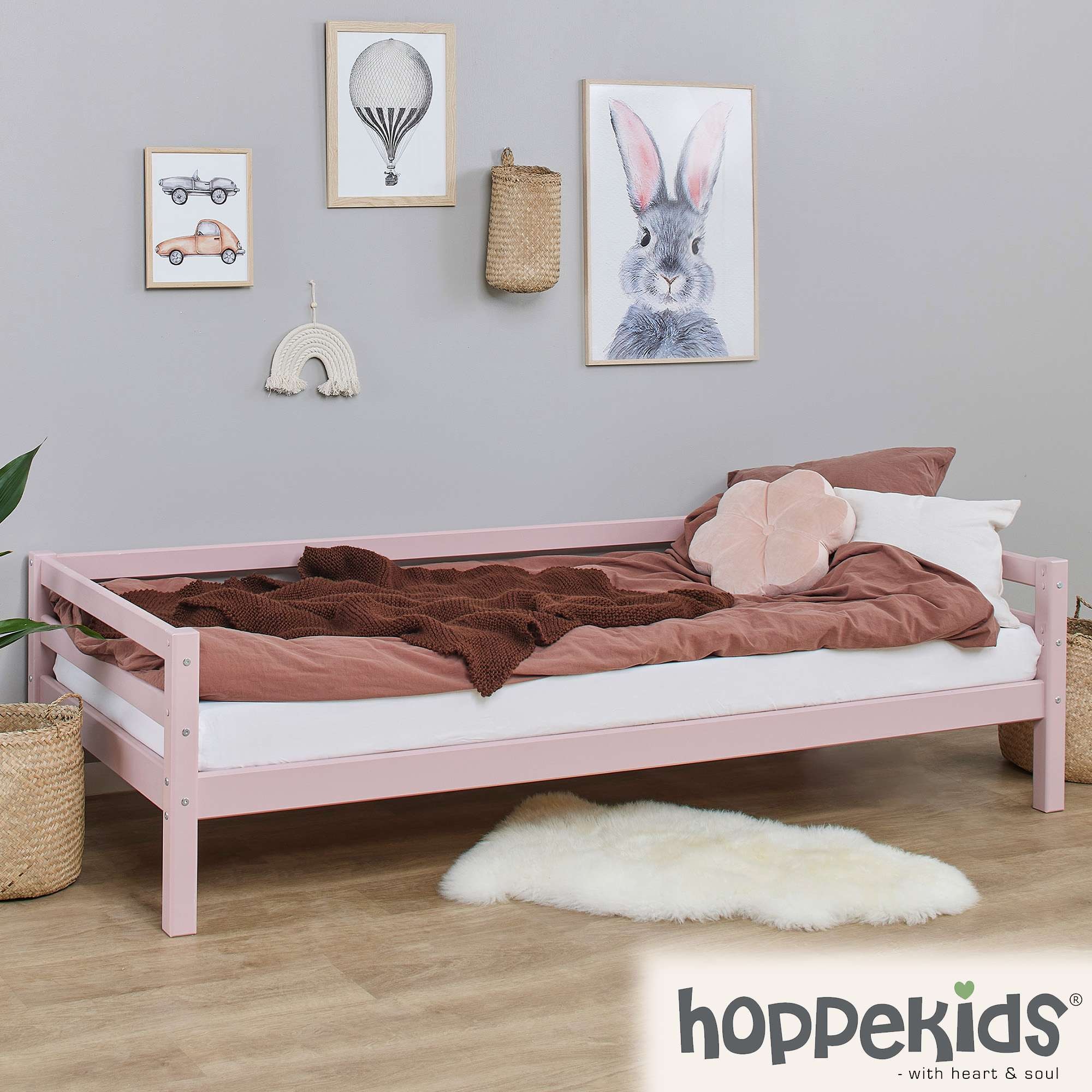 Image of Hoppekids Daybett "ECO Dream - Kinderbett aus Massivholz, 90x200" Bett, Weiss, Grün, Blau, Rosa, Grau