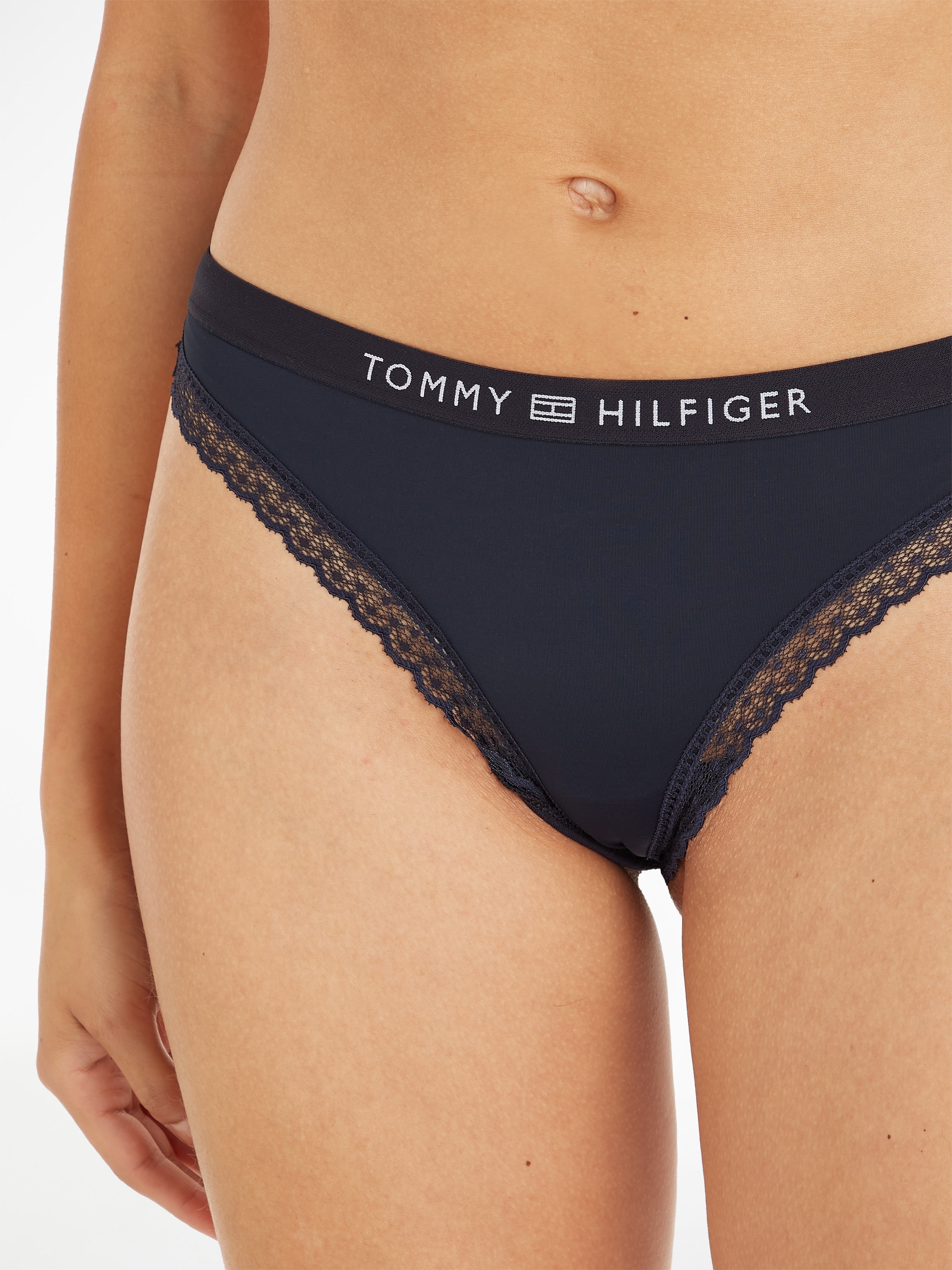 Slip »THONG«, mit Tommy Hilfiger Markenlabel