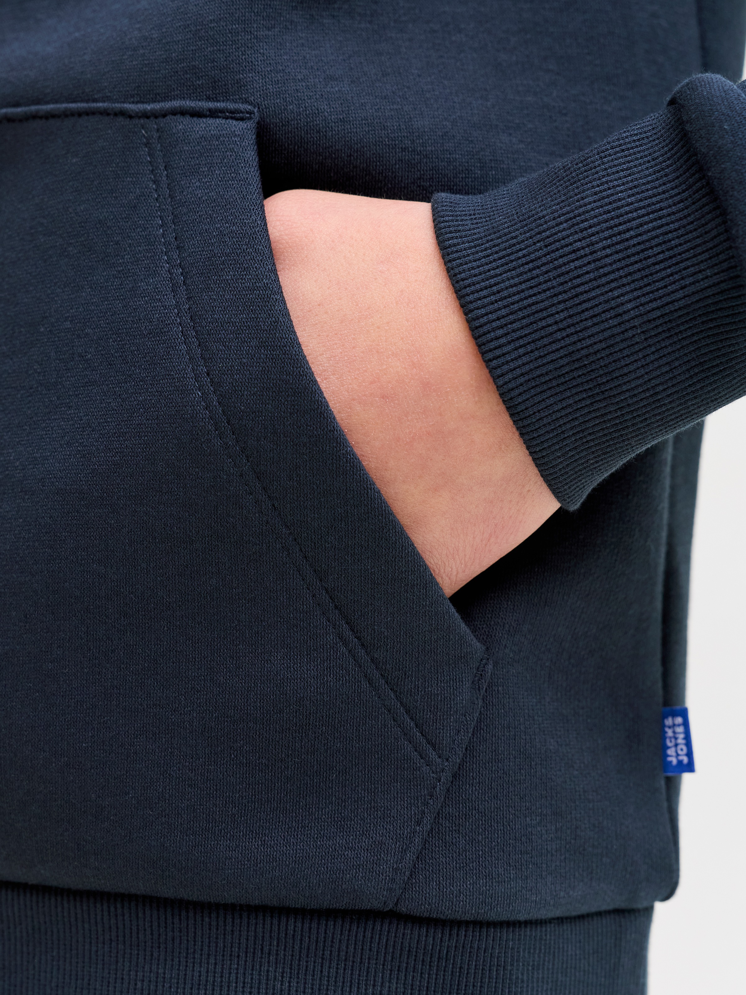 Jack & Jones Junior Sweat à capuche »JJELOGO SWEAT HOOD 2 COL AW25 NOOS JNR«
