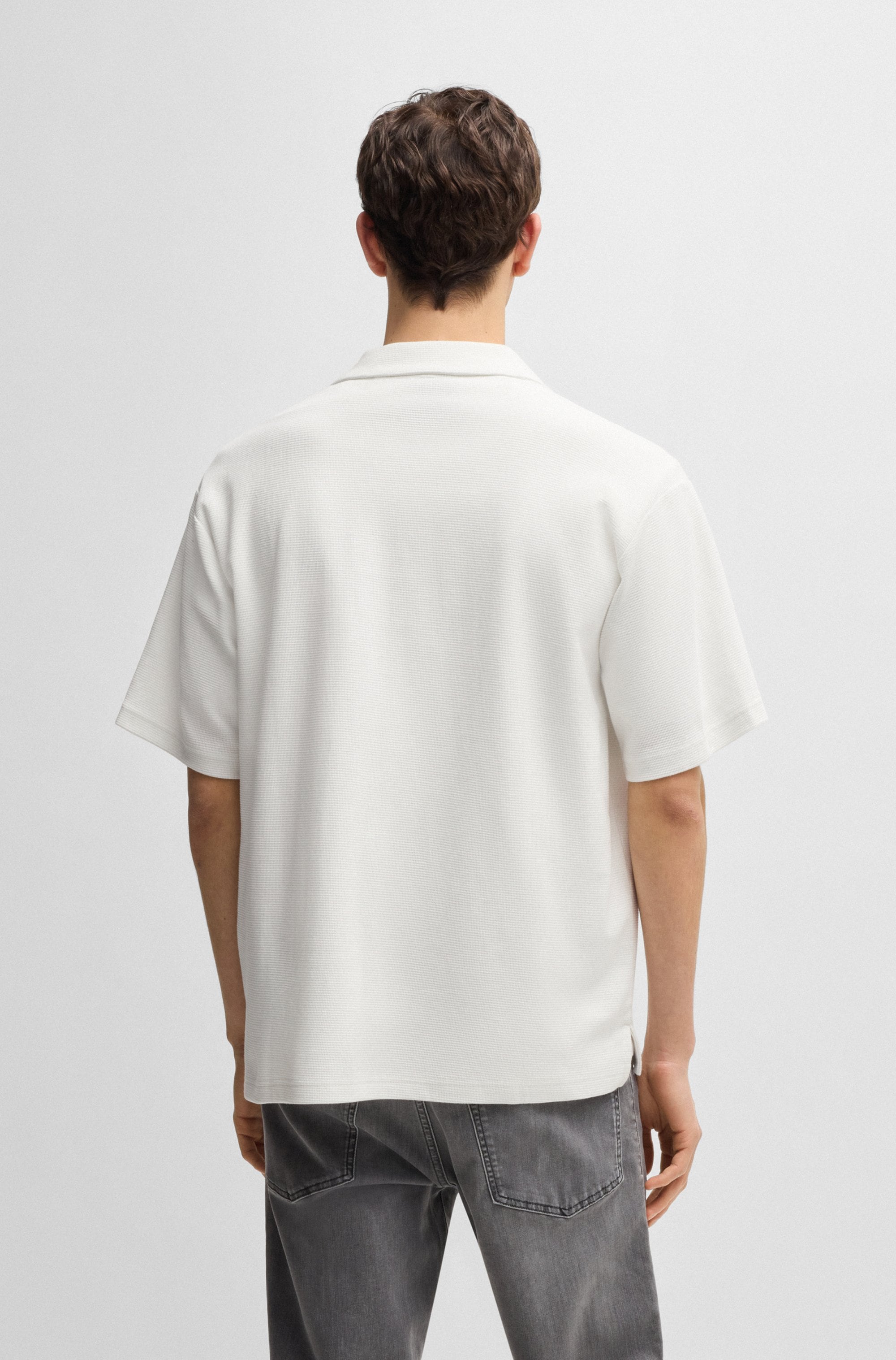 BOSS ORANGE Kurzarmshirt »Pe«, mit Ton-in-Ton Logo