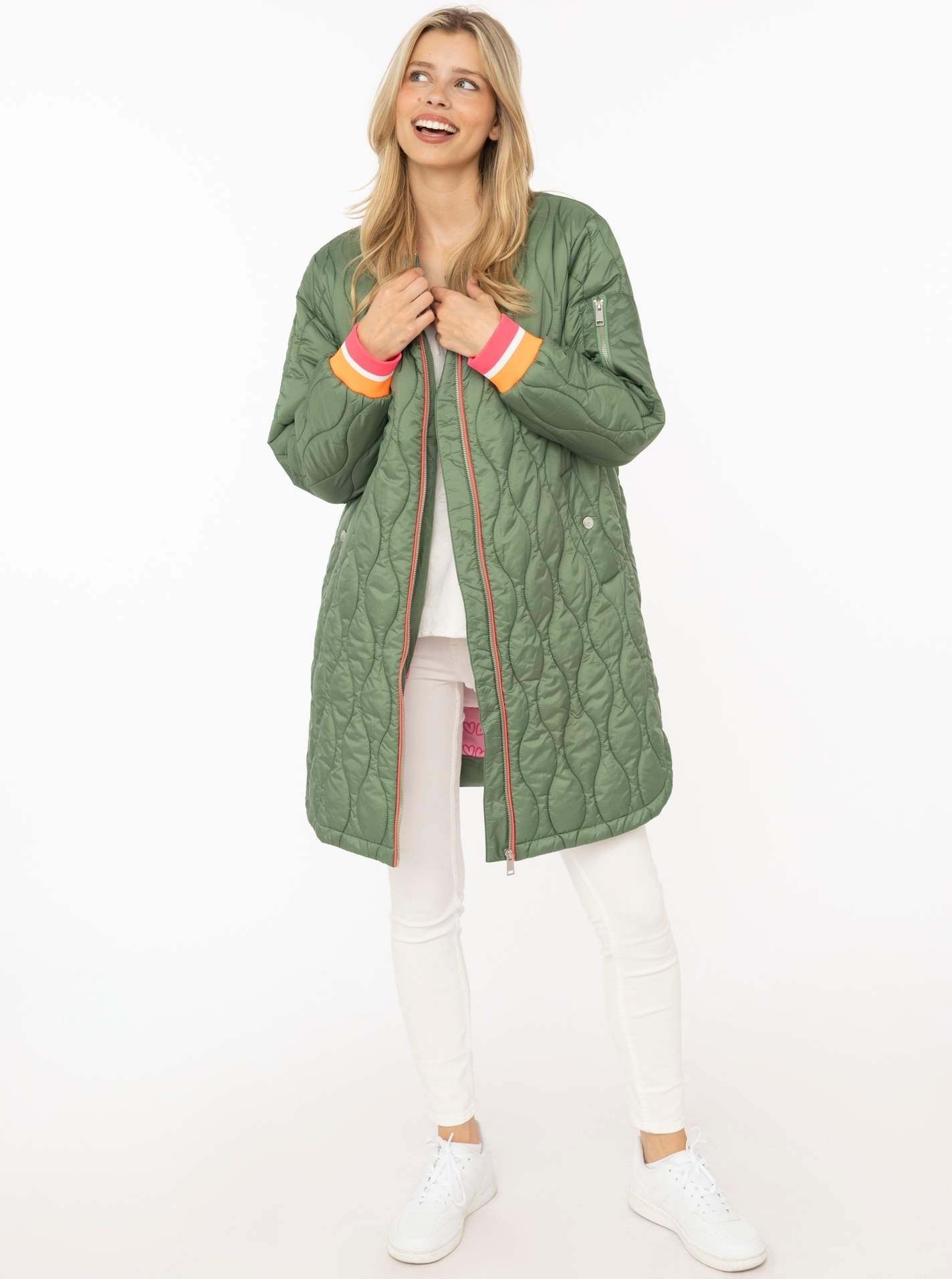 Image of Zwillingsherz Kurzmantel "„Shine Hope Smile“" farbig gestreifte Bündchen, Herzfutter, Reissverschluss, Taschen