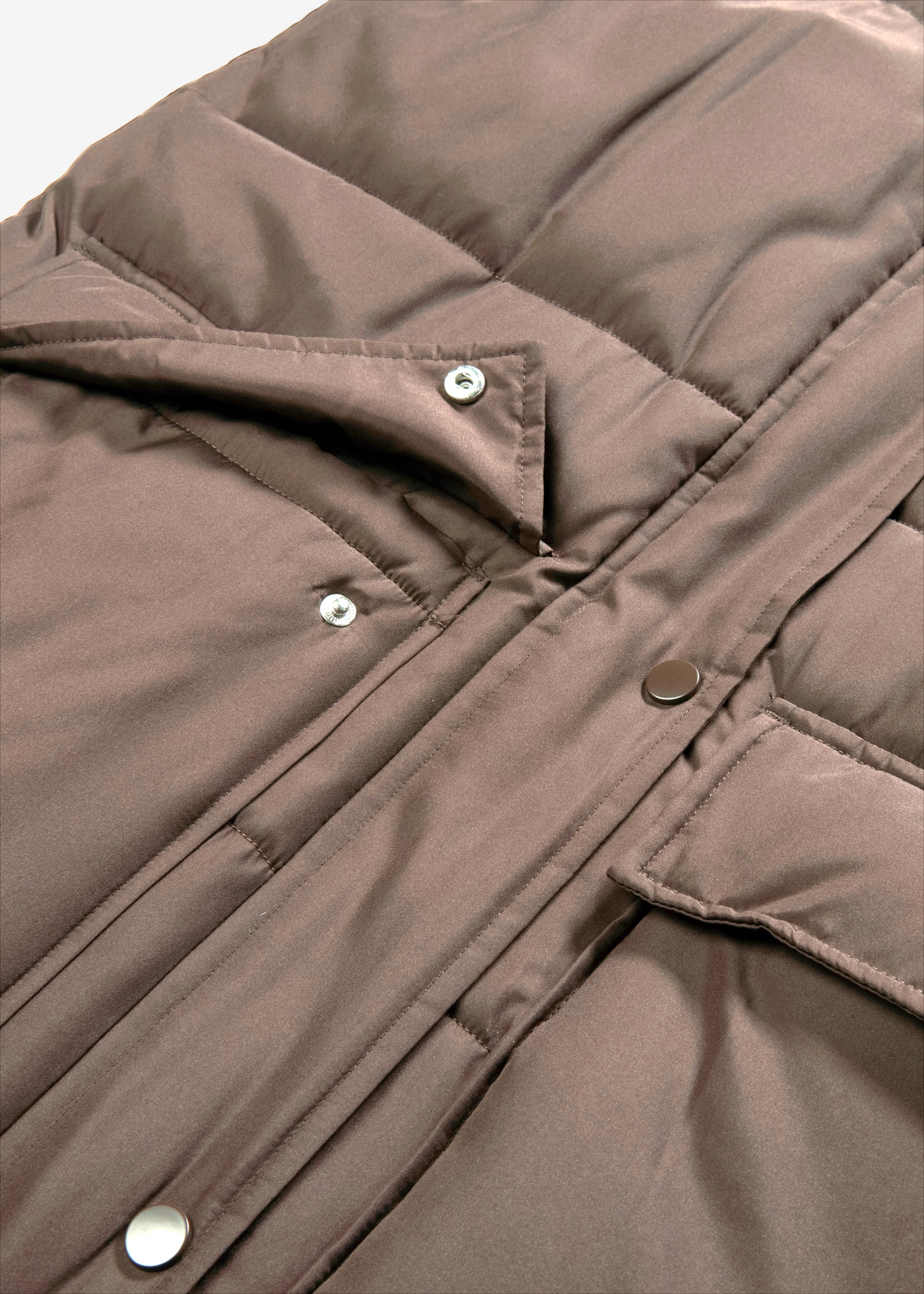 bonprix Gilet matelassé »Wattierte Steppweste mit abnehmbarer Kapuze« mit aufgesetzten Taschen, mit abnehmbarer Kapuze, Oversize-Passform
