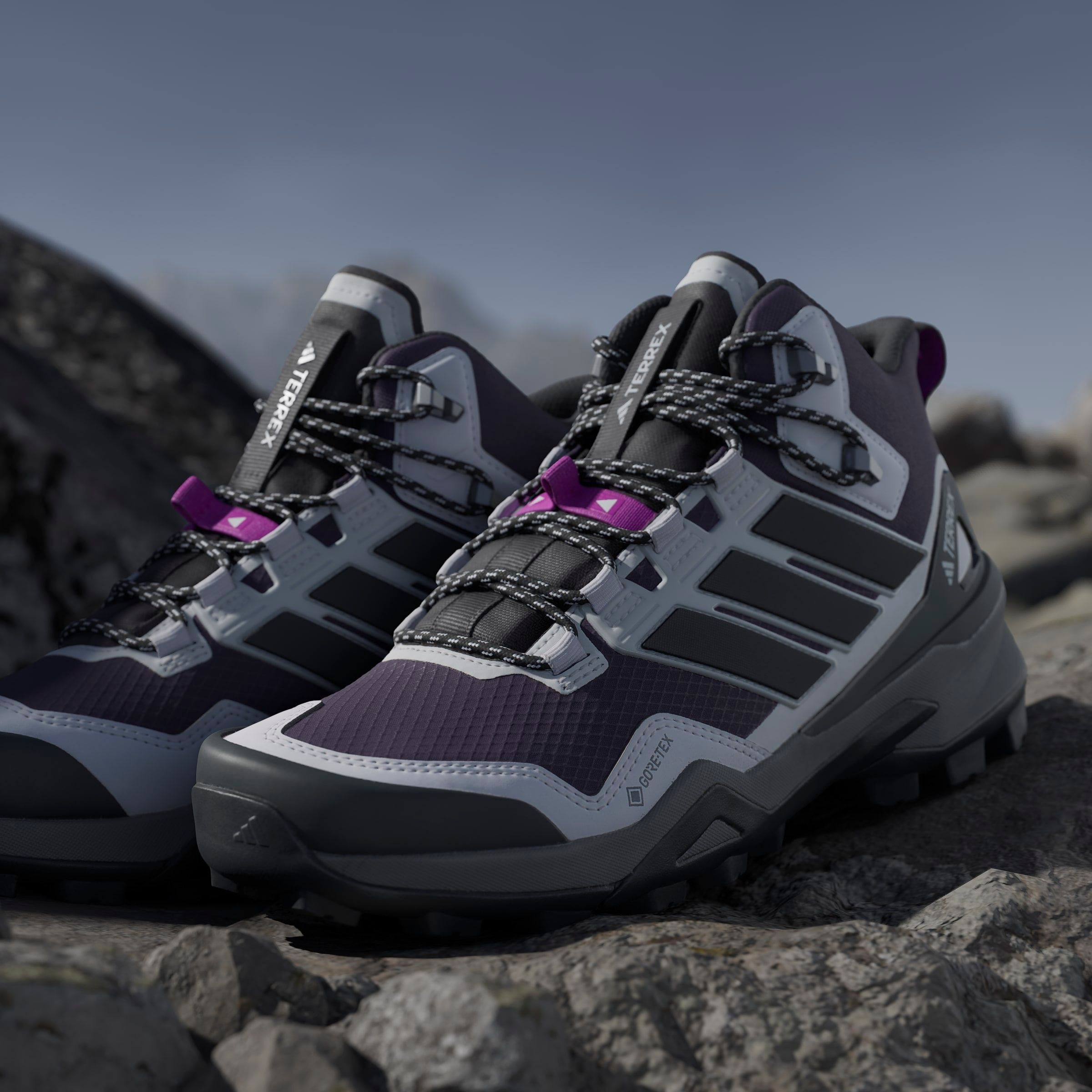 adidas TERREX Wanderschuh »TERREX SKYCHASER MID GORE-TEX«  wasserdicht dank Gore-Tex Membrane
