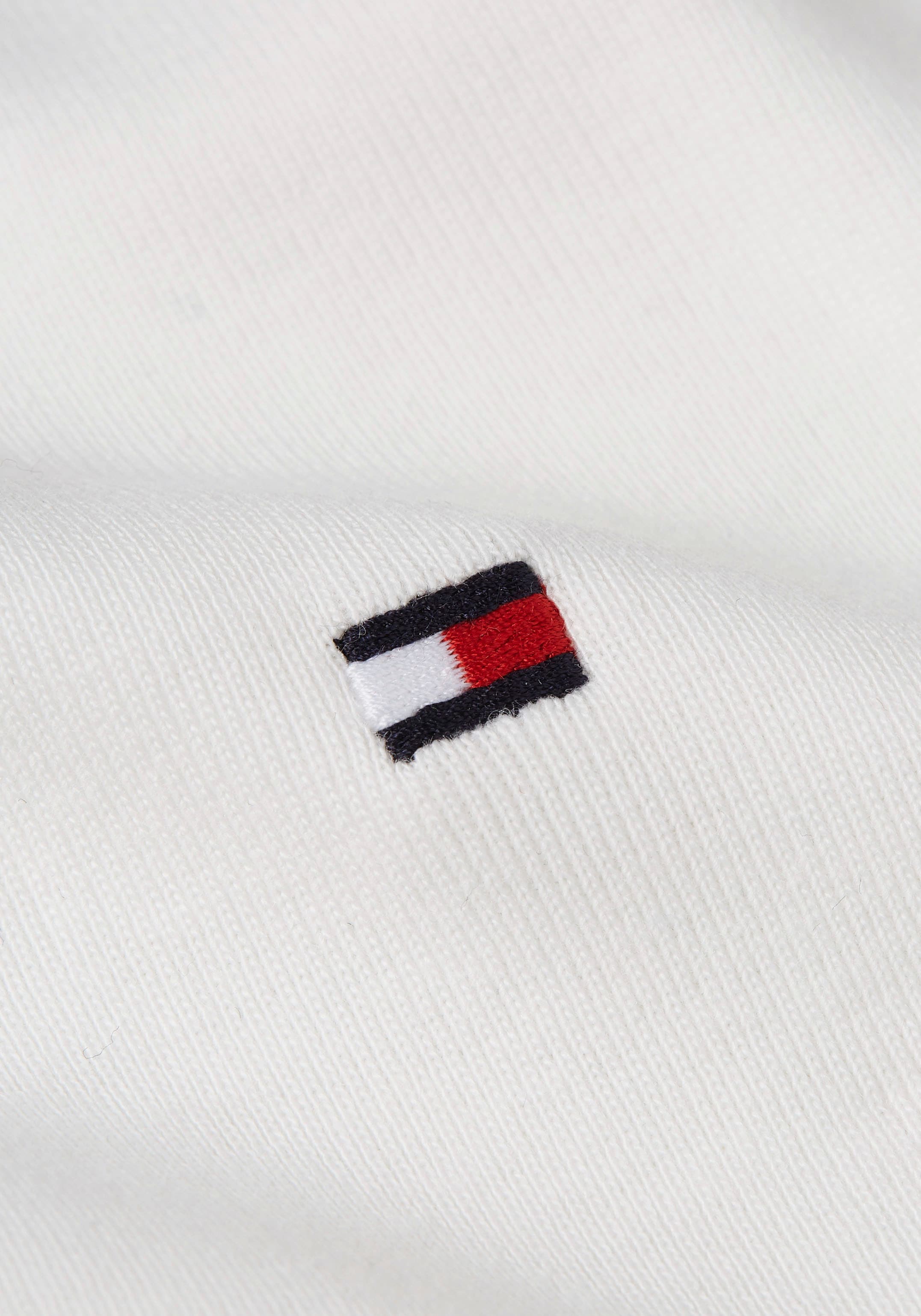 ♕ Tommy Hilfiger Stehkragenshirt »NEW CODY SLIM CROP MOCK-NK«, mit  Logostickerei versandkostenfrei auf | T-Shirts
