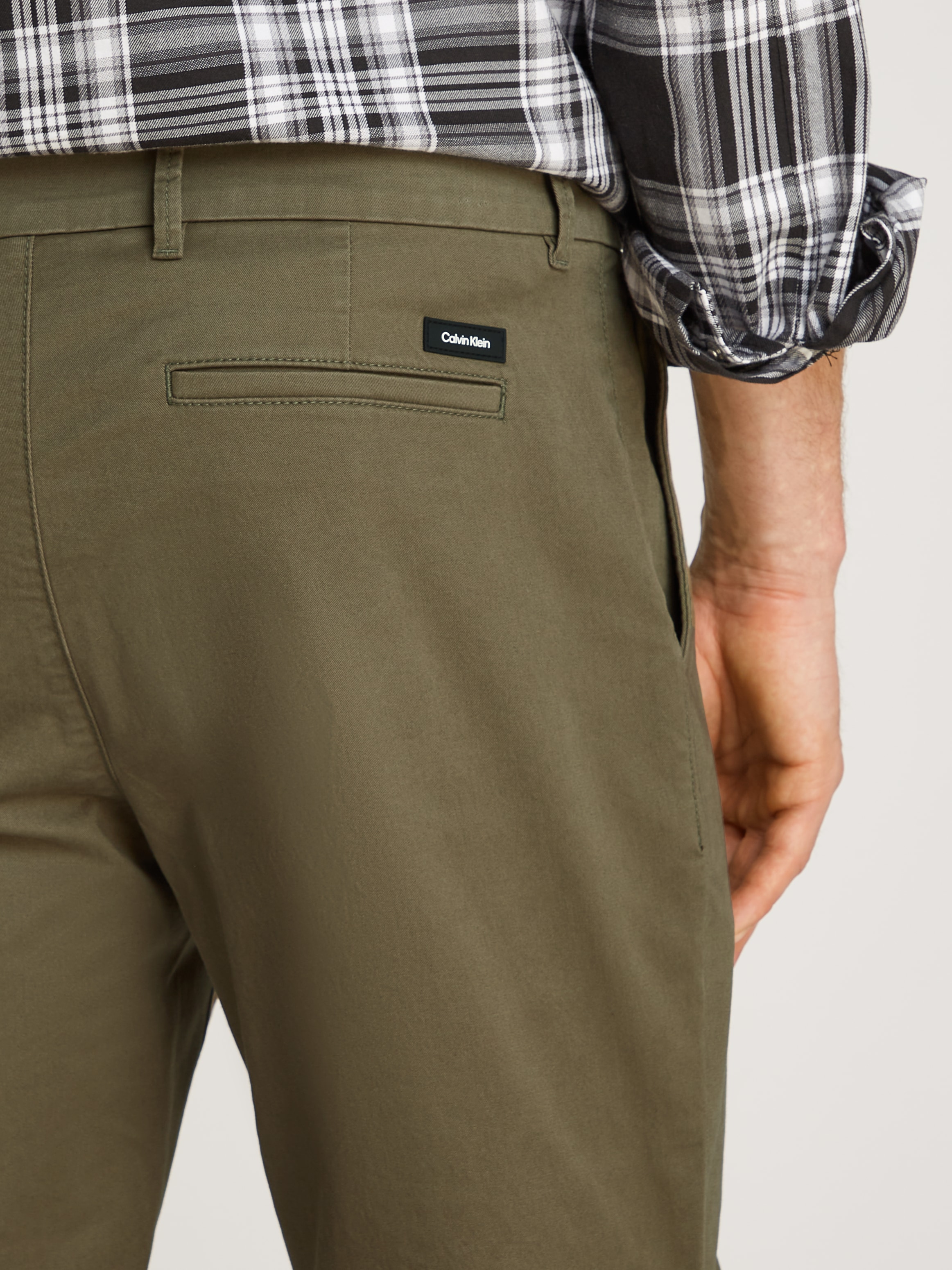 Calvin Klein Chinohose »MODERN TWILL SLIM CHINO«, mit Logoprägung