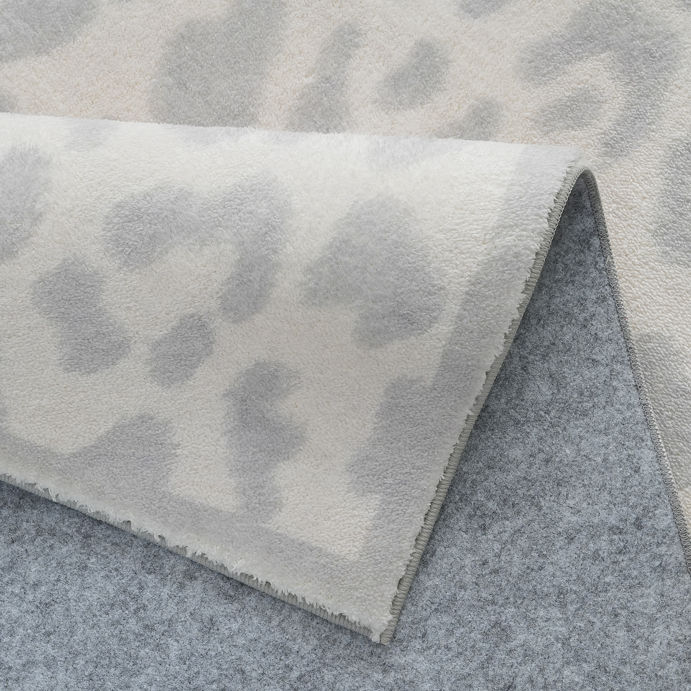 GOODproduct Teppich »Leo, mit trendigem Leopardenmuster, waschbar« rechteckig 12 mm Höhe kuschelig & weich, modern, Animal Print, Wohnzimmer, Schlafzimmer