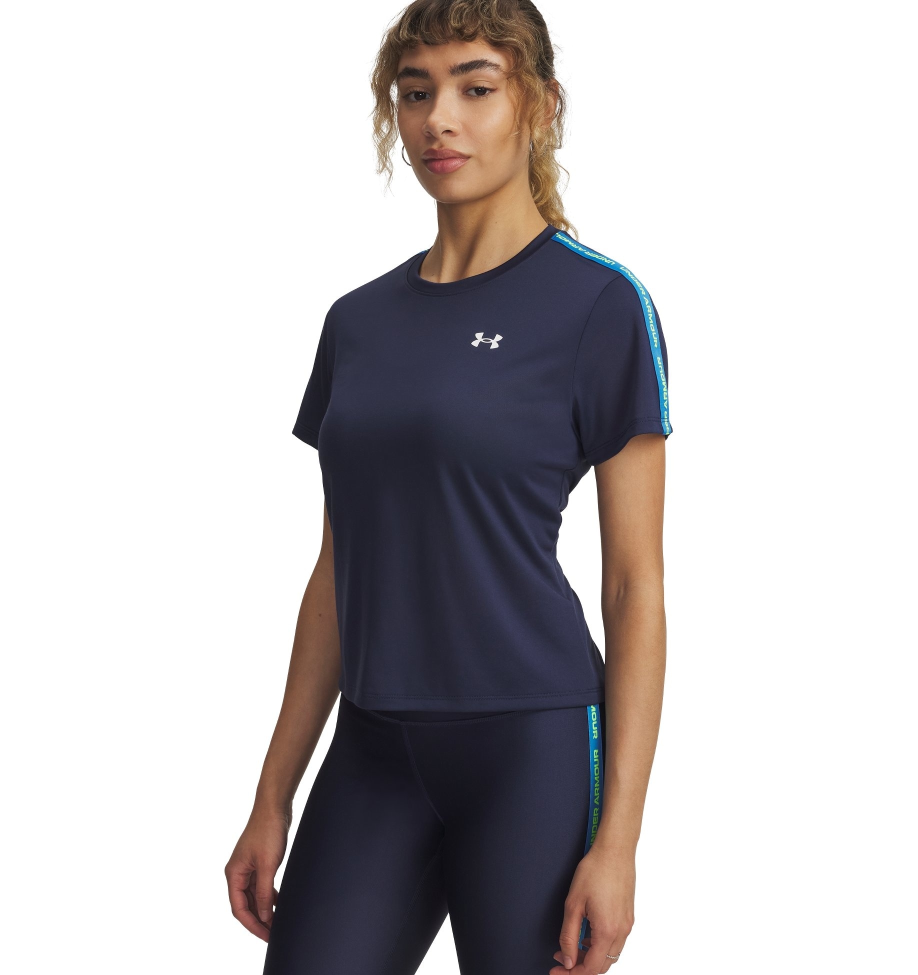 Image of Under Armour Trainingsshirt sportliche Passform, schnell trocknend, atmungsaktiv