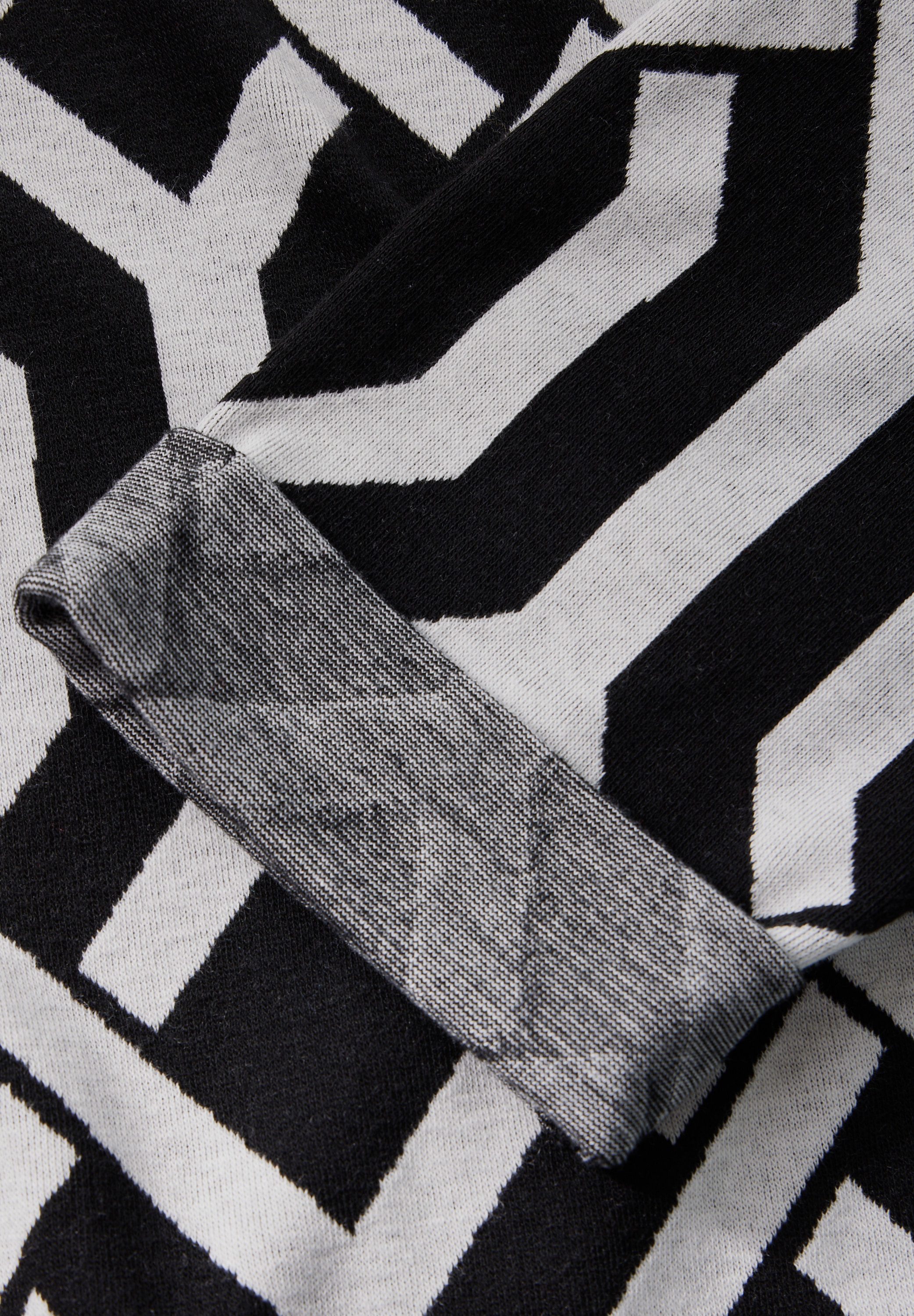 STREET ONE Langarmshirt, mit Jacquard Muster