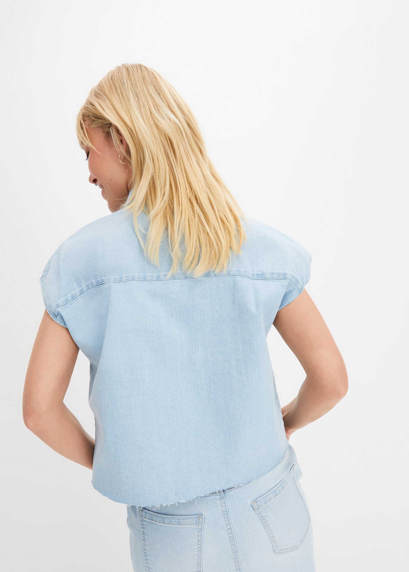 bonprix Blouse en jean »Kurze Boxy-Jeansbluse« Kurze Boxy-Jeansbluse