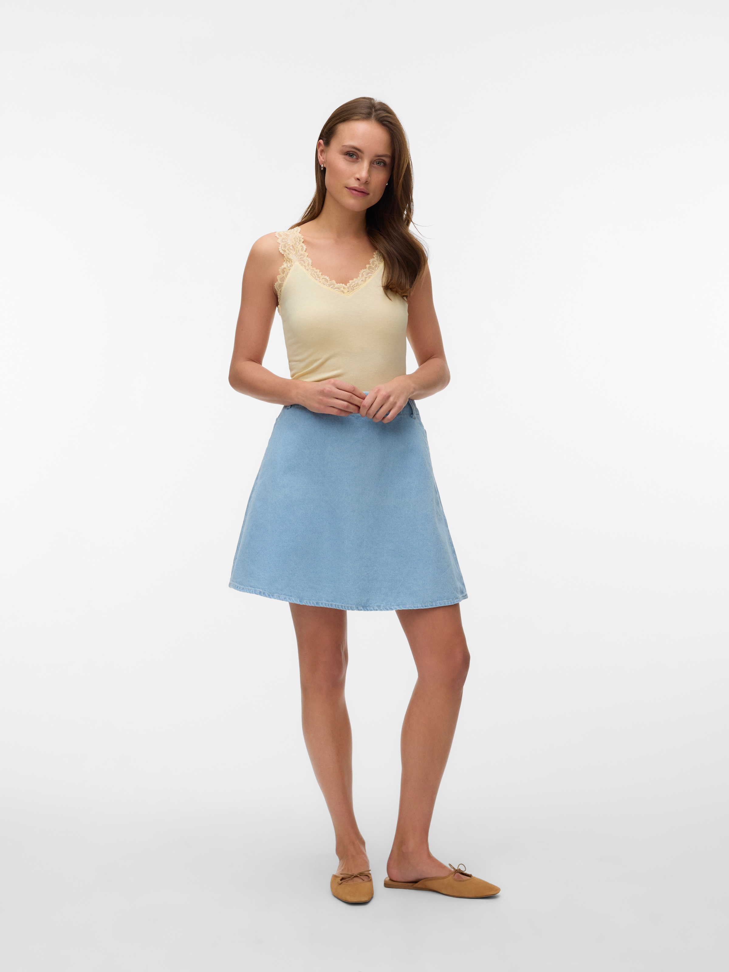 Vero Moda Trägertop »VMROSA SL TOP JRS NOOS« Viskosemischung, Spitzen Detail