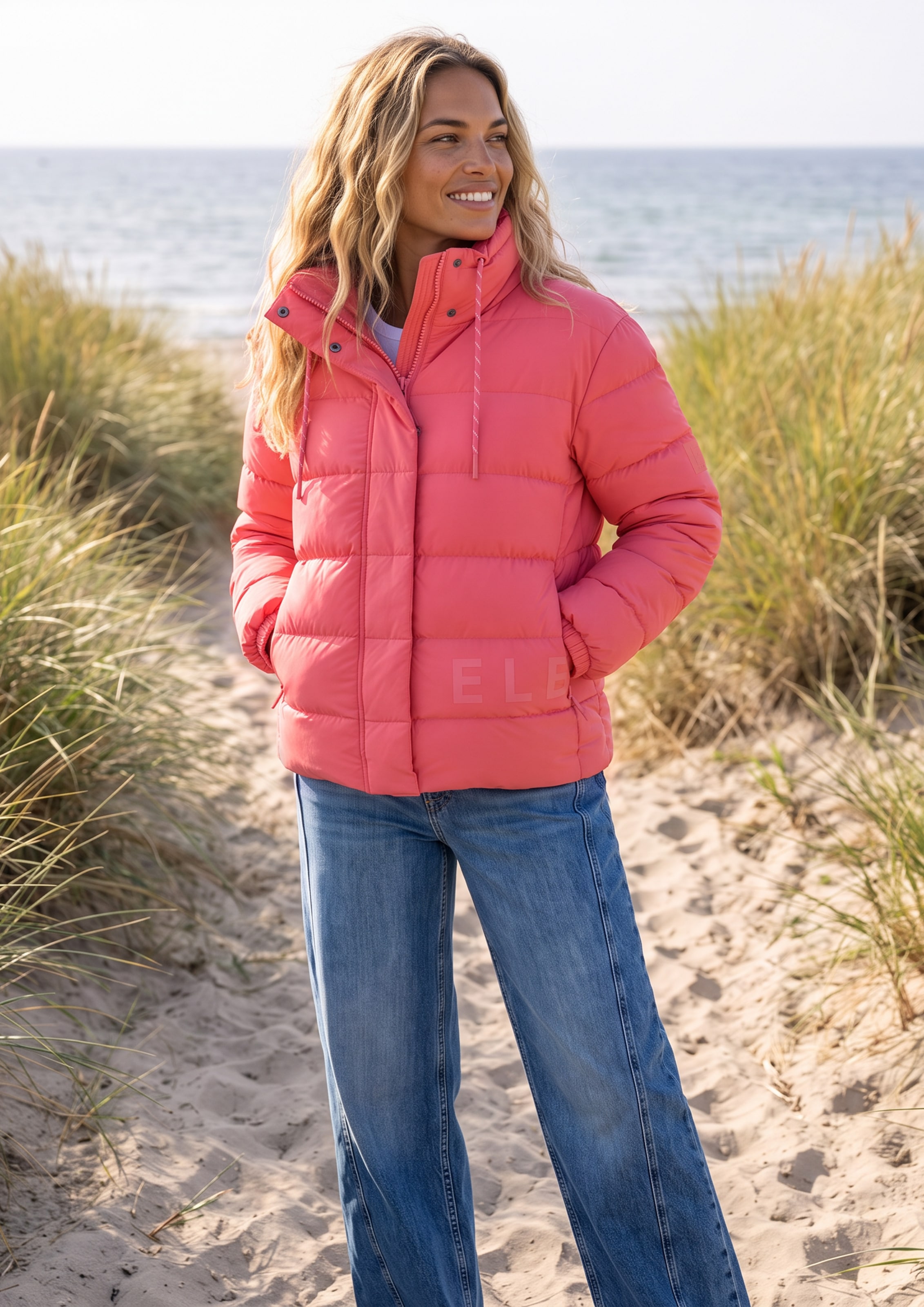 Image of Elbsand Steppjacke mit grossem Letter-Print