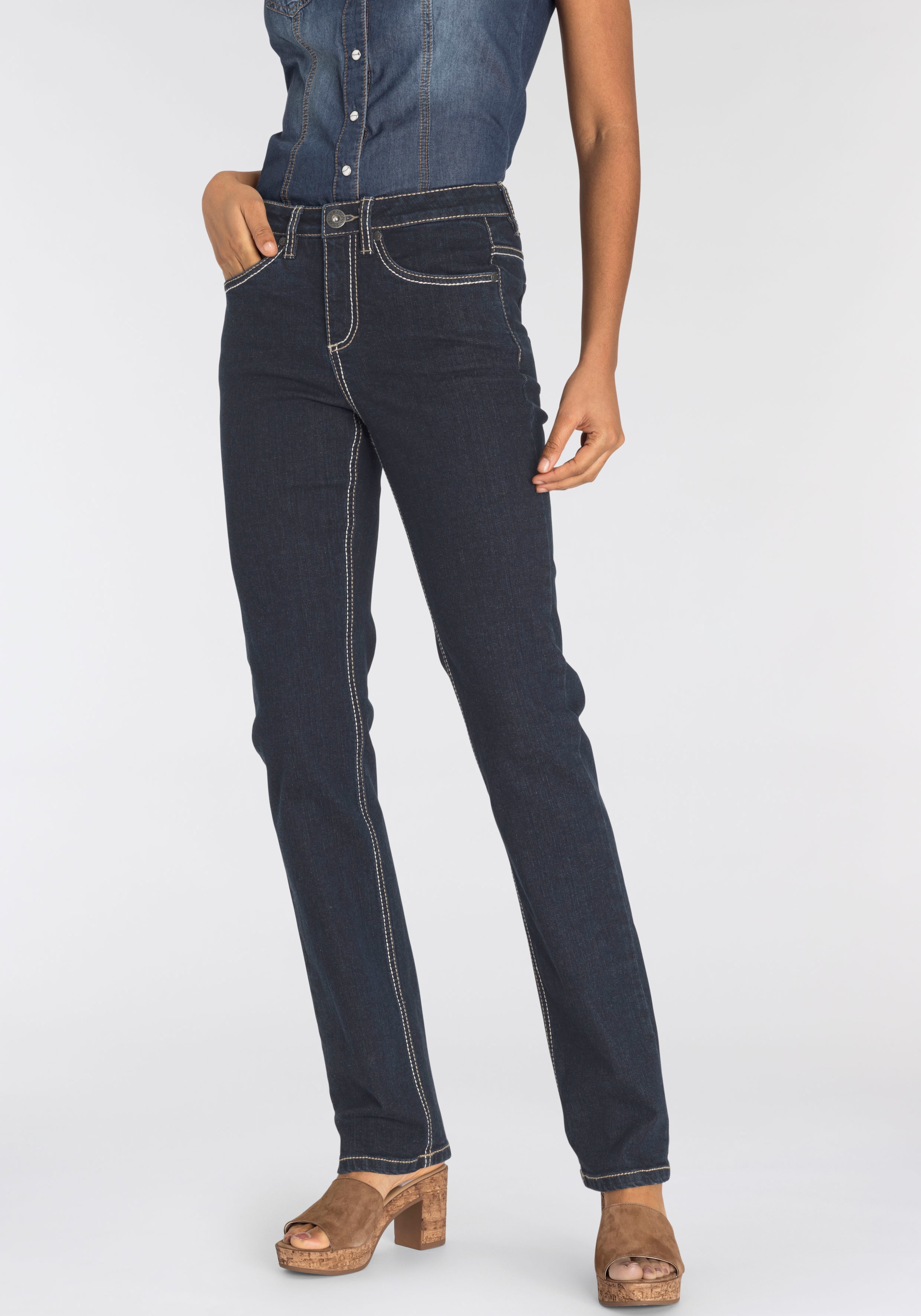 »Comfort-Fit«, auf Kontrastnähten Arizona versandkostenfrei Waist High Gerade Jeans mit