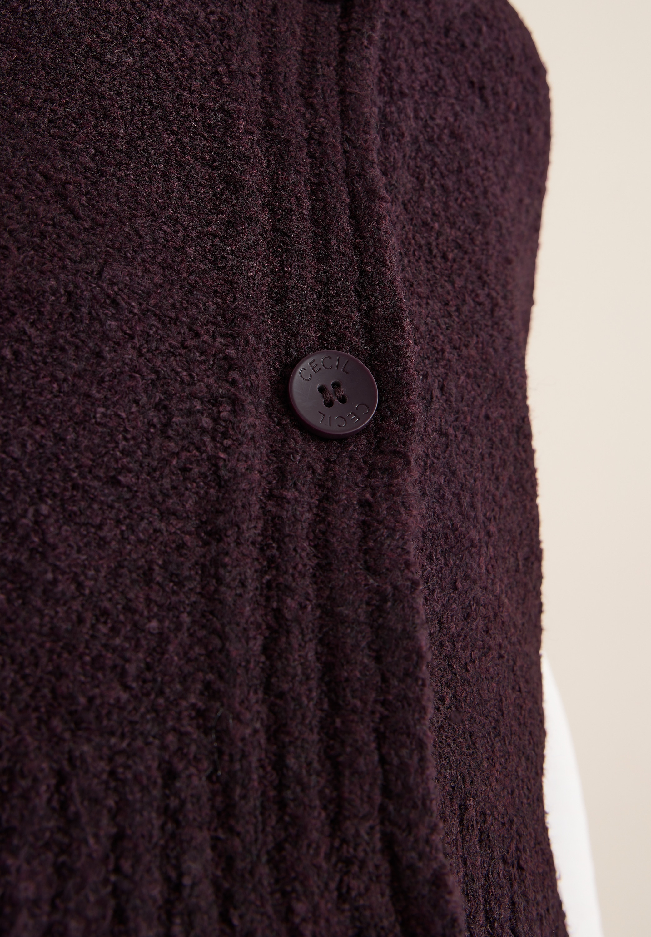 Cecil Strickweste mit Bouclé-Struktur und V-Ausschnitt