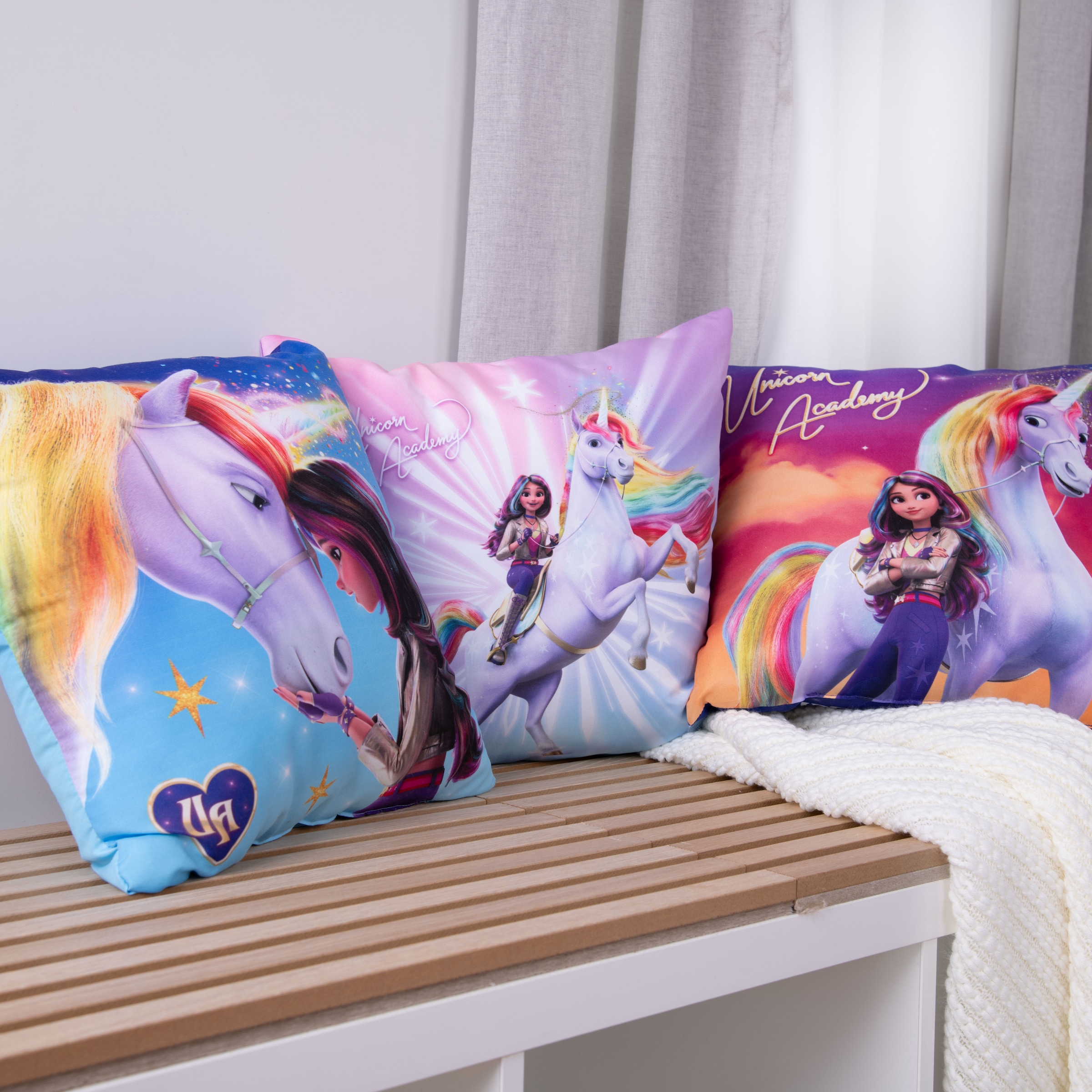 Unicorn Academy Dekokissen »Unicorn Academy« hochfarbig bedruckt