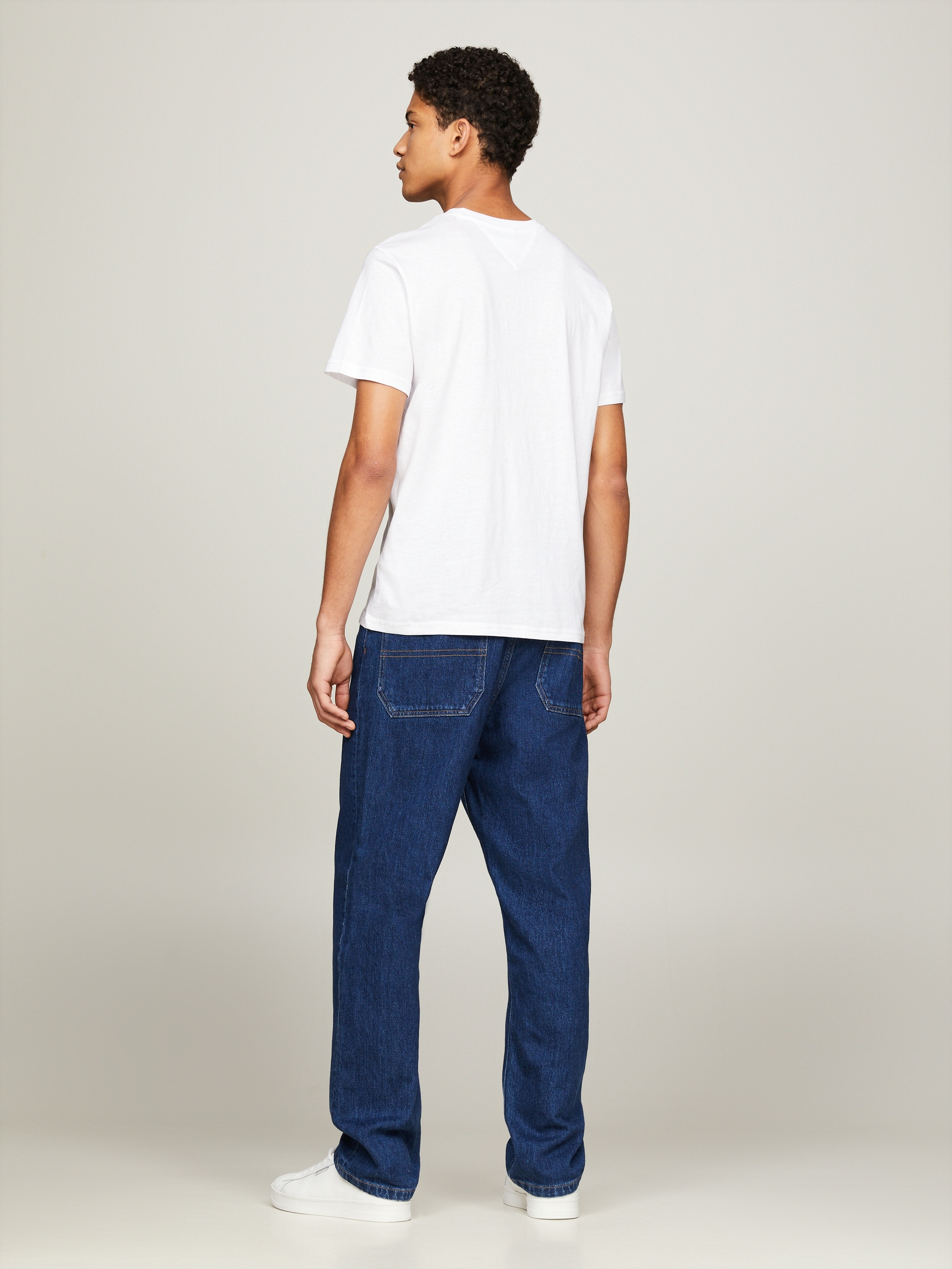 Tommy Jeans T-Shirt »TJM SLIM 2PACK S/S FLAG DNA TEE«, (Packung, 2er), mit grossem Logodruck auf der Brust