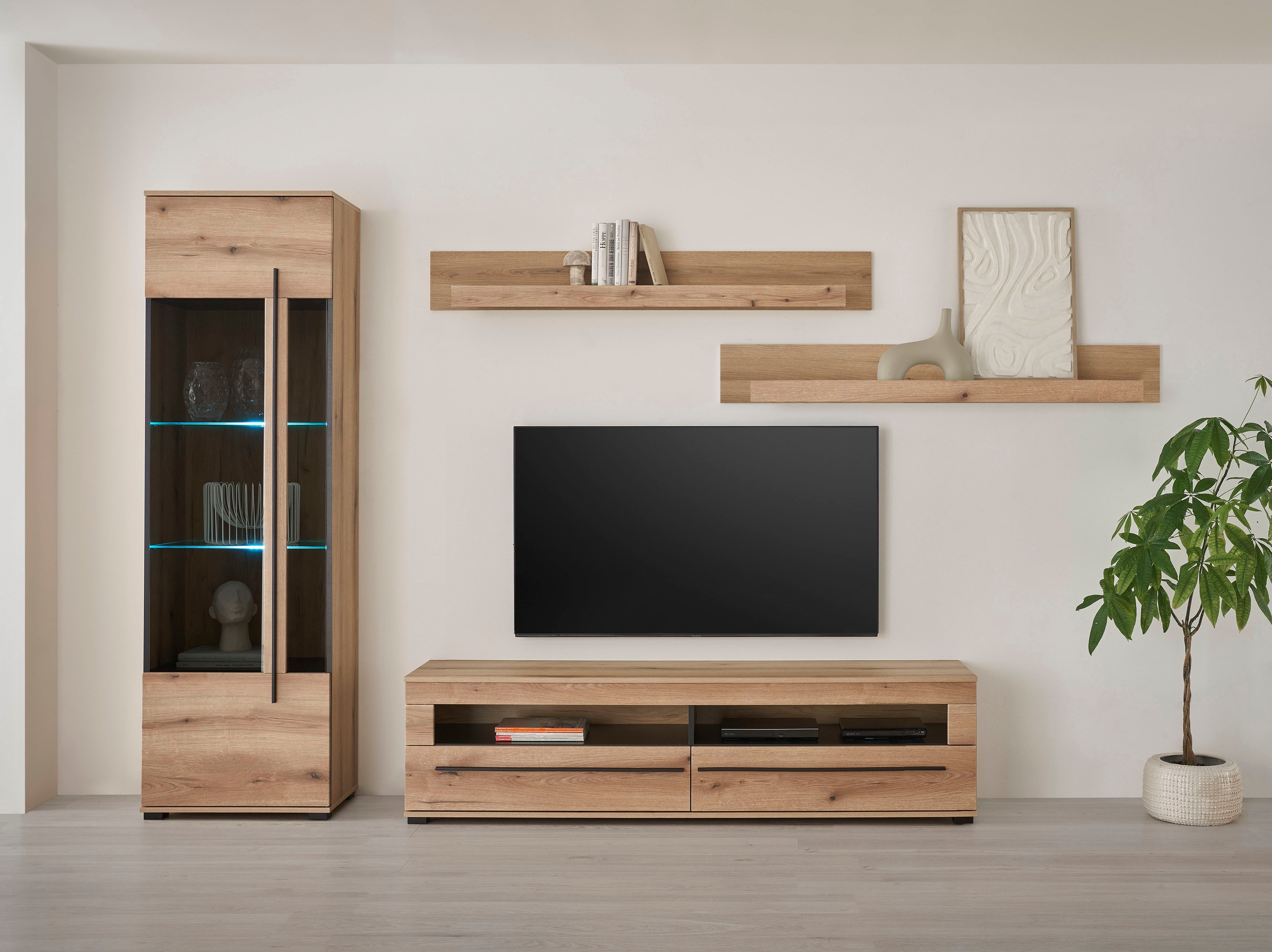 INOSIGN Wohnwand »Cantara, moderne Anbauwand, Wohnzimmer-Set, in Eiche Evoke oder Weiss«, (Set), enthält eine Vitrine, ein Lowboard und zwei Wandboards