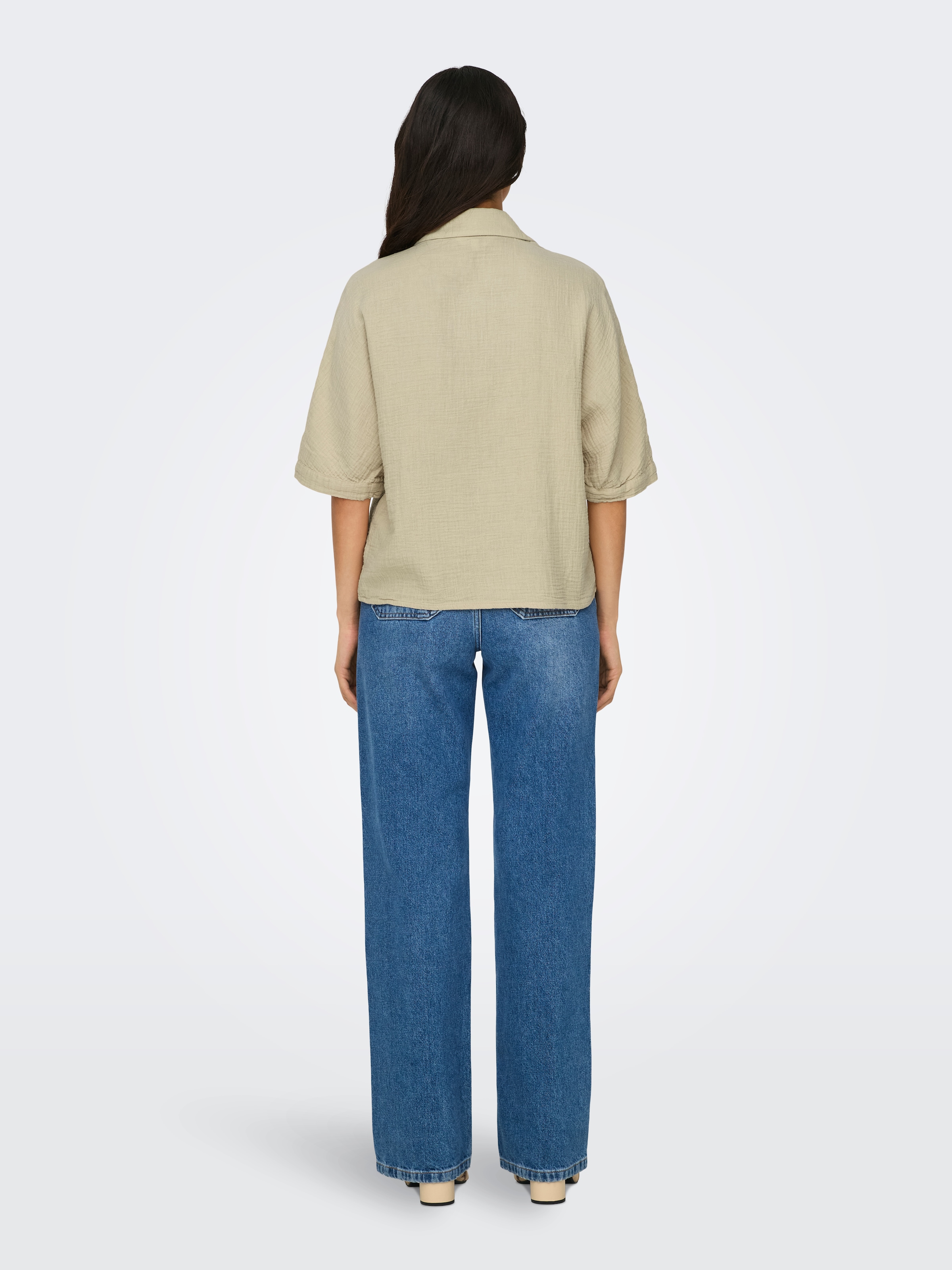 ONLY Blouse à manches courtes »ONLTHYRA LIFE SS SHIRT NOOS WVN«