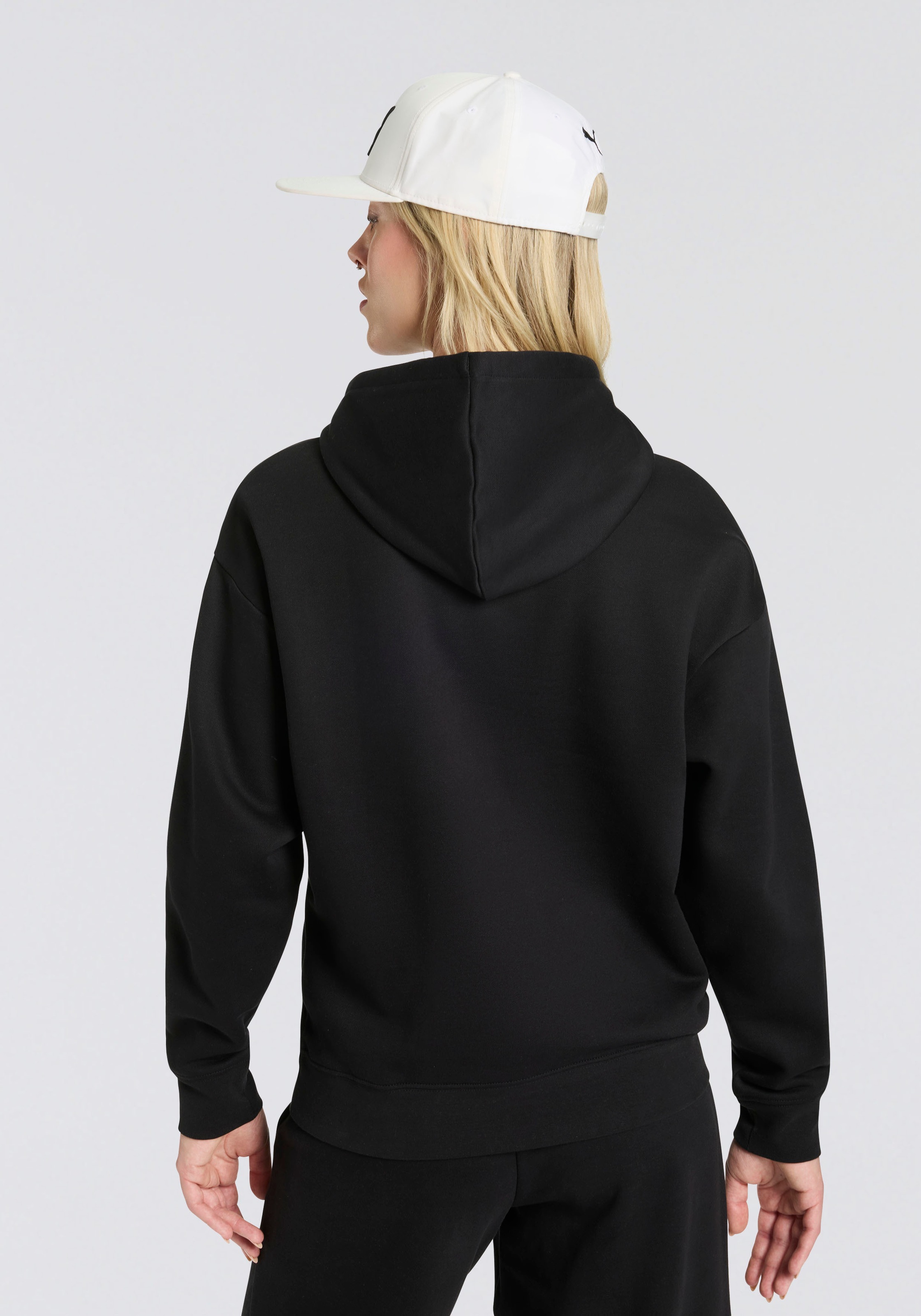 PUMA Kapuzensweatshirt »ESS TAPE HOODIE COMFORT FL«