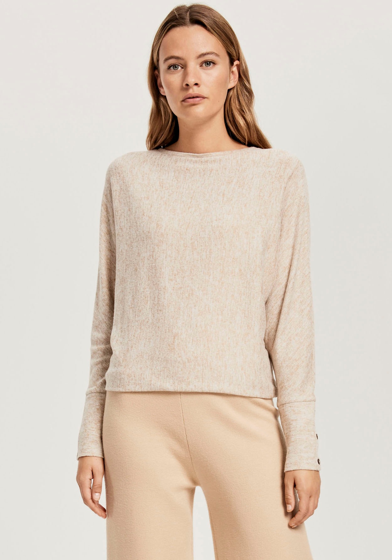 Image of OPUS Langarmshirt »Sevi«, mit lässigen Fit bei Ackermann Versand Schweiz