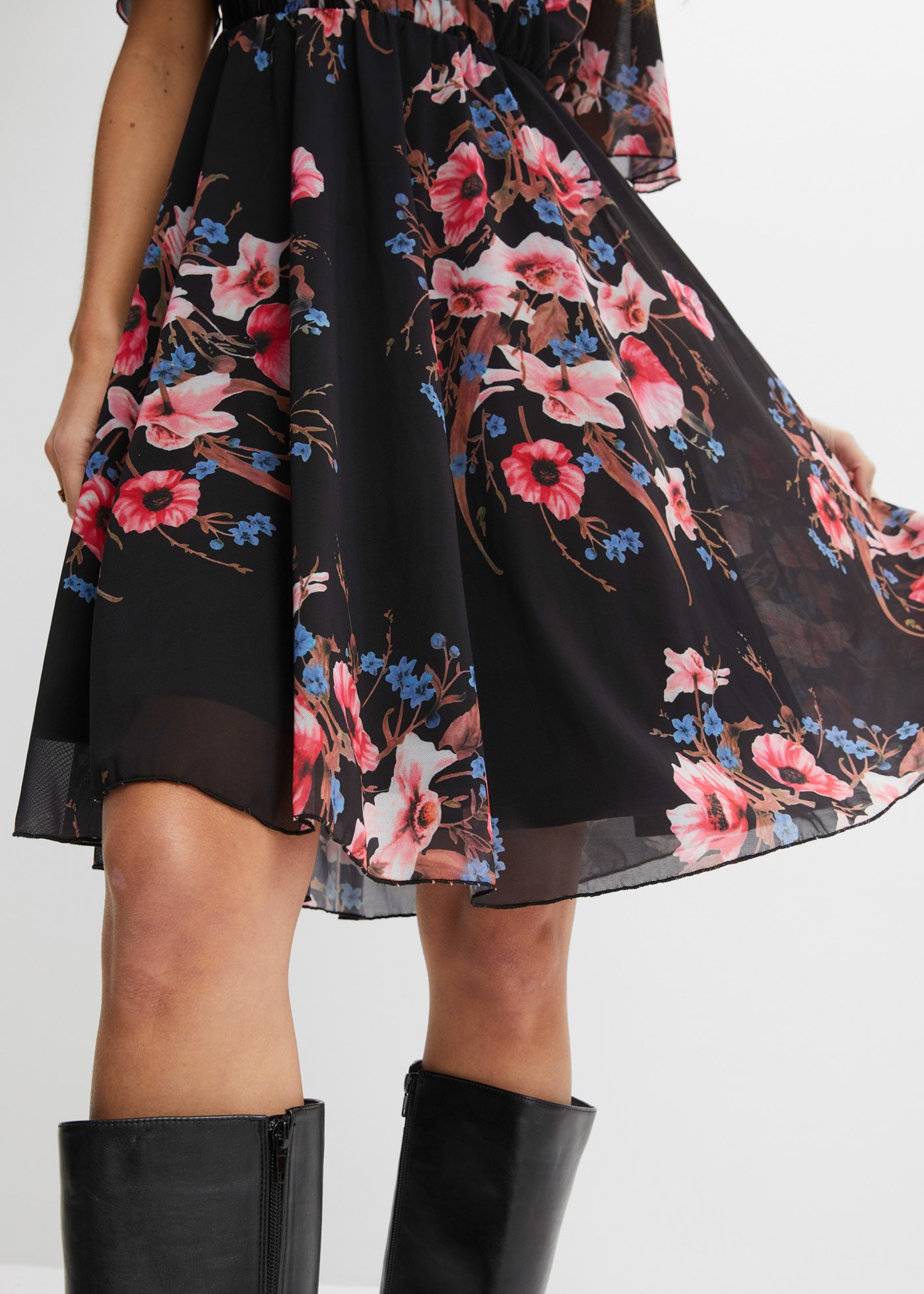 bonprix Mini-robe für den Alltag, aus Polyester und Elasthan, ausgestellte Passform