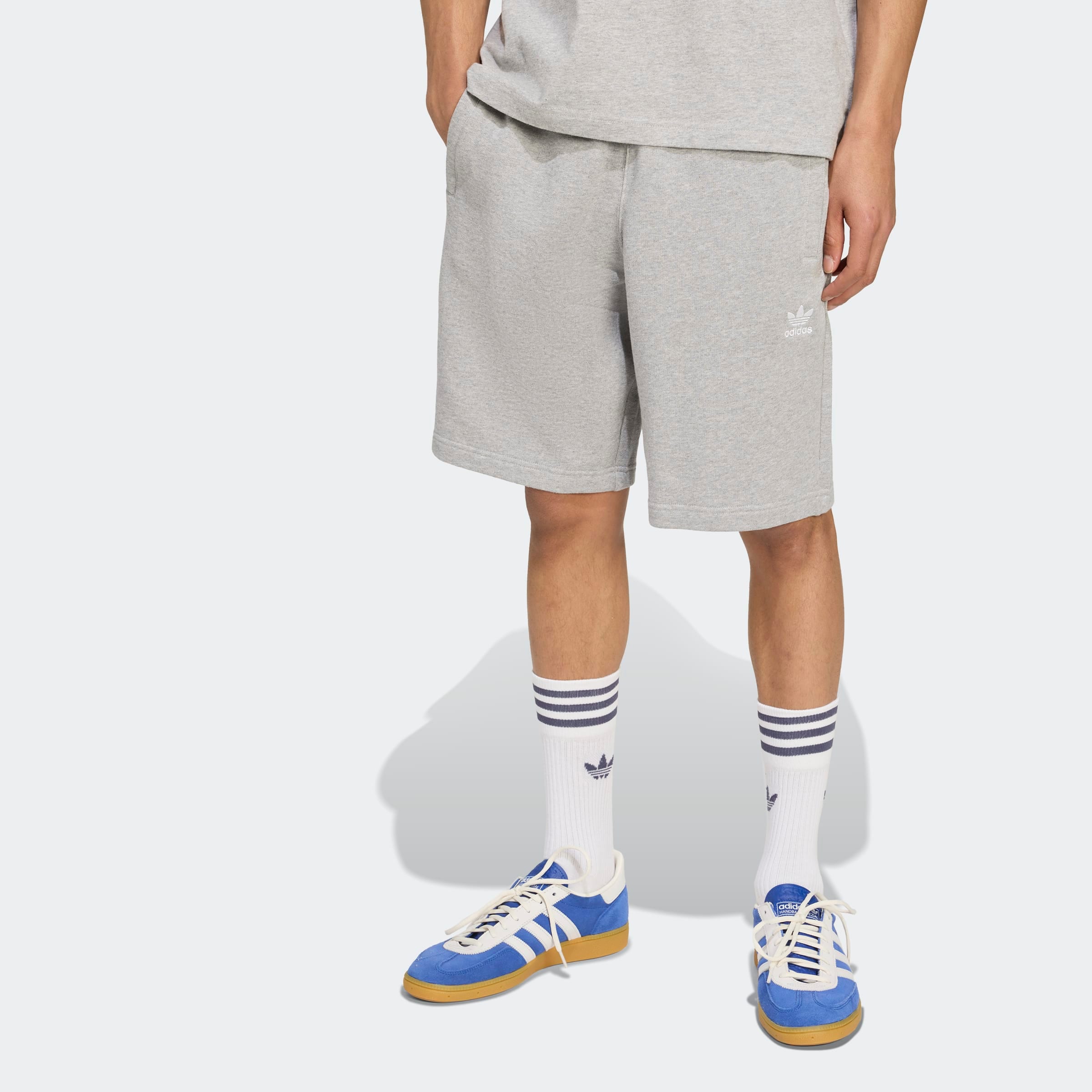 adidas Originals Short »ESSENTIALS TREFOIL«  Essential Sweat Shorts avec logo, en matière French-Terry douce