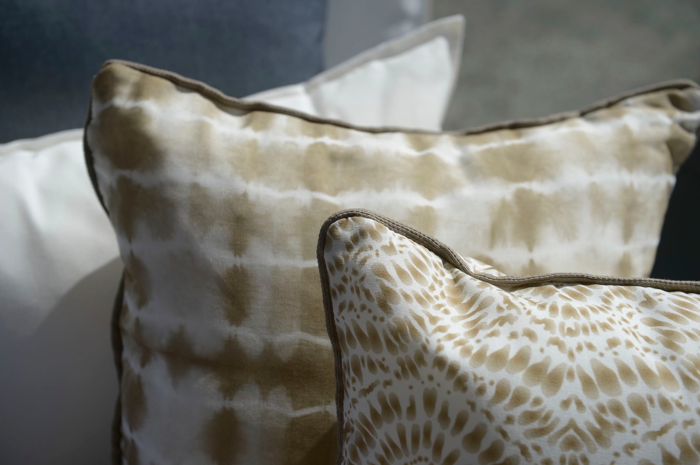 H.O.C.K. Dekokissen »Badu Batik Steel Outdoor« mit Keder, Kissenhülle mit Füllung, 1 Stück