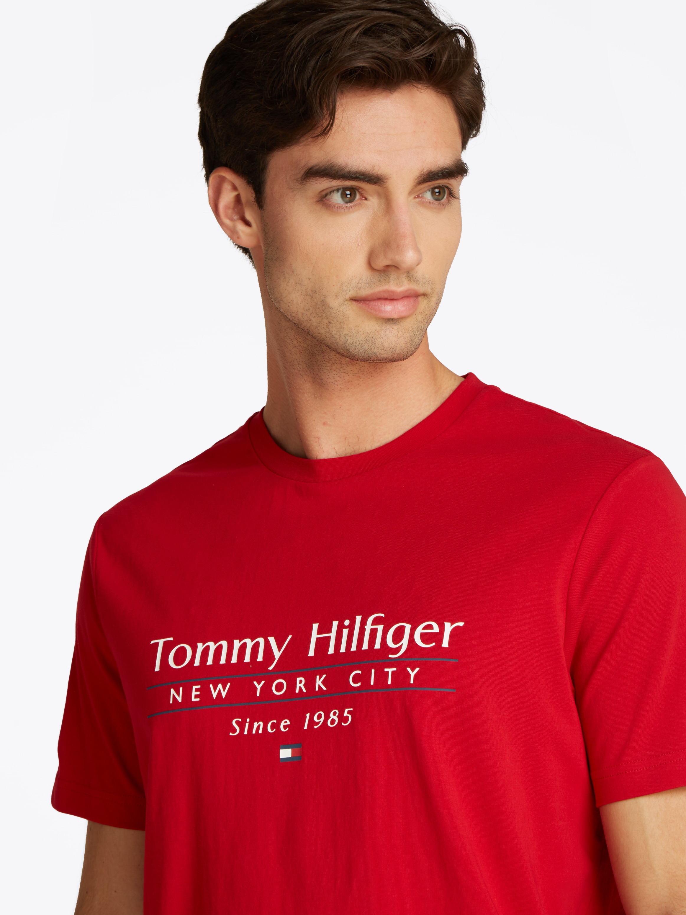 Tommy Hilfiger T-Shirt »HILFIGER CENTER STACK TEE«, mit grossem Schriftprint