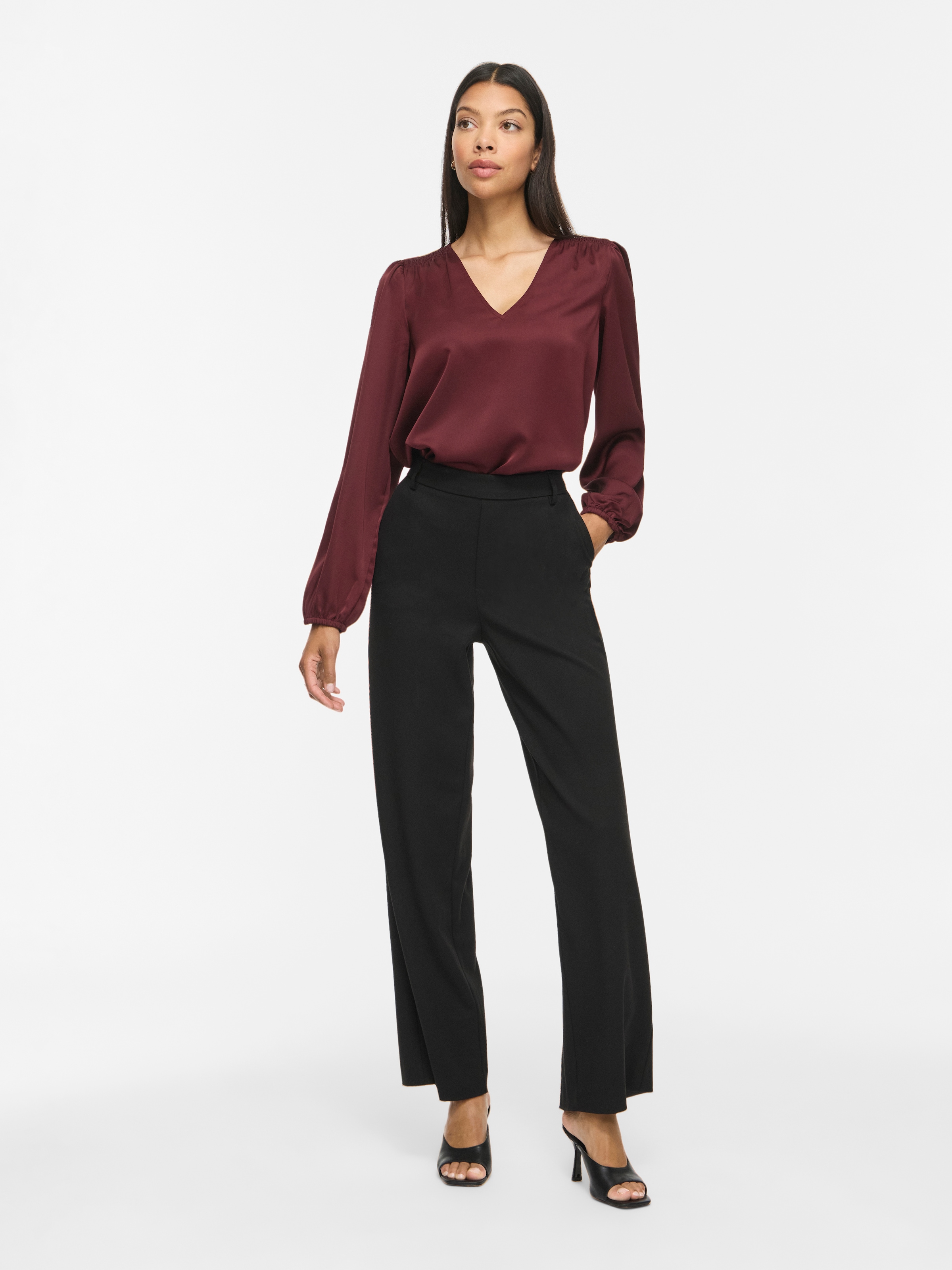 Vila T-shirt à manches longues »VIELLETTE L/S SMOCK SATIN TOP - NOOS« fibre synthétique, coupe régulière