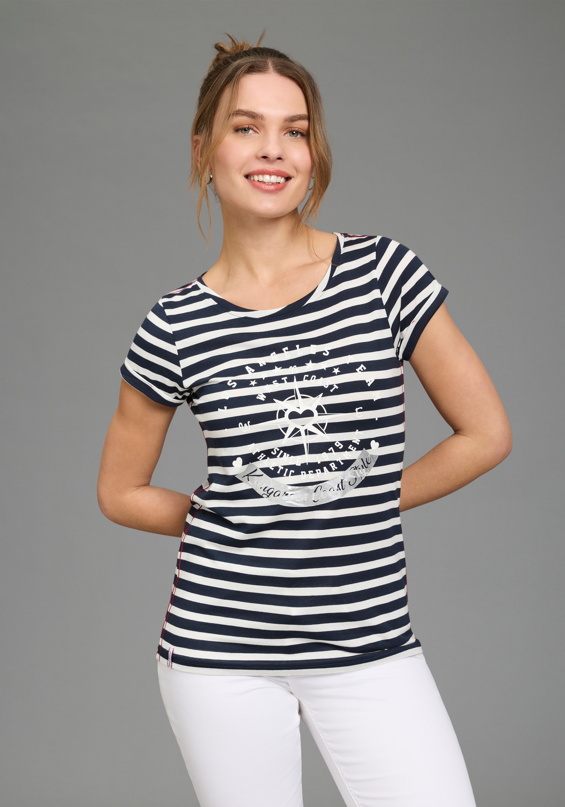 Image of KangaROOS Print-Shirt Kurzarm, figurbetonter Schnitt, mit Metallic-Print