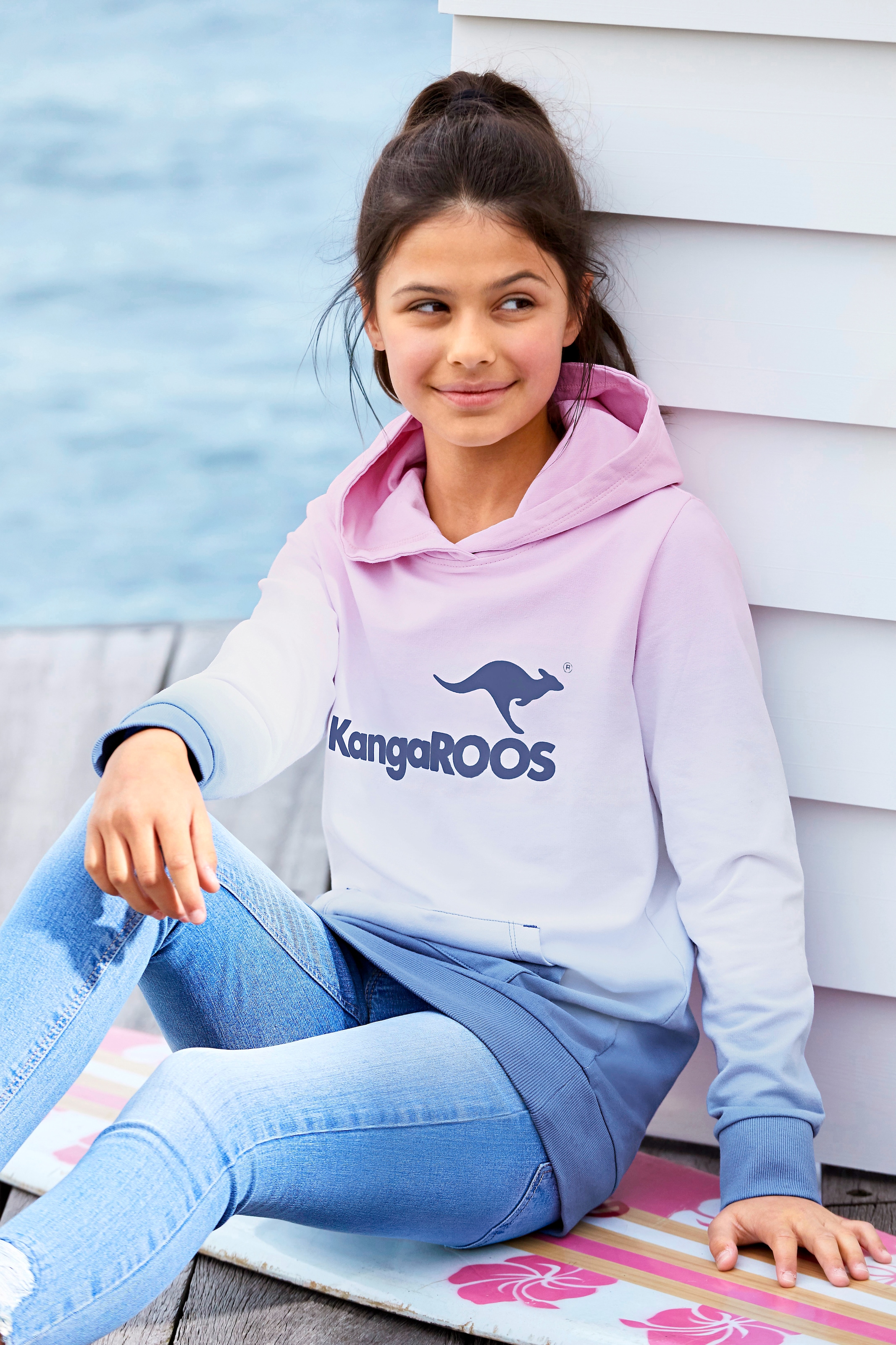 KangaROOS Sweat à capuche », Longsweatshirt mit Farbverlauf«, Langarm mit Bündchen,  taillierter Schnitt,  mit Logodruck
