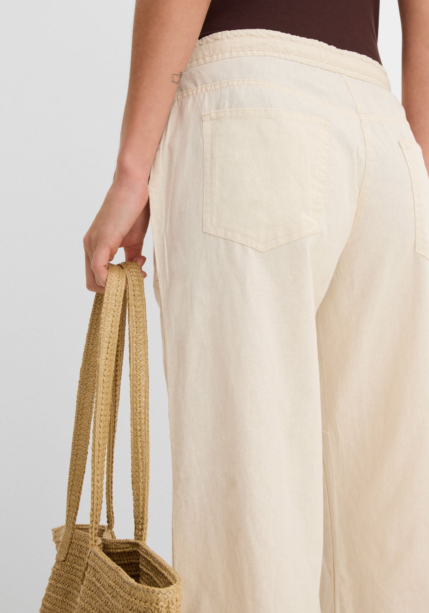 bonprix Pantalon en lin  Loose Fit, mit Kordelzugbund, mit Eingrifftaschen, mit Gesässtaschen