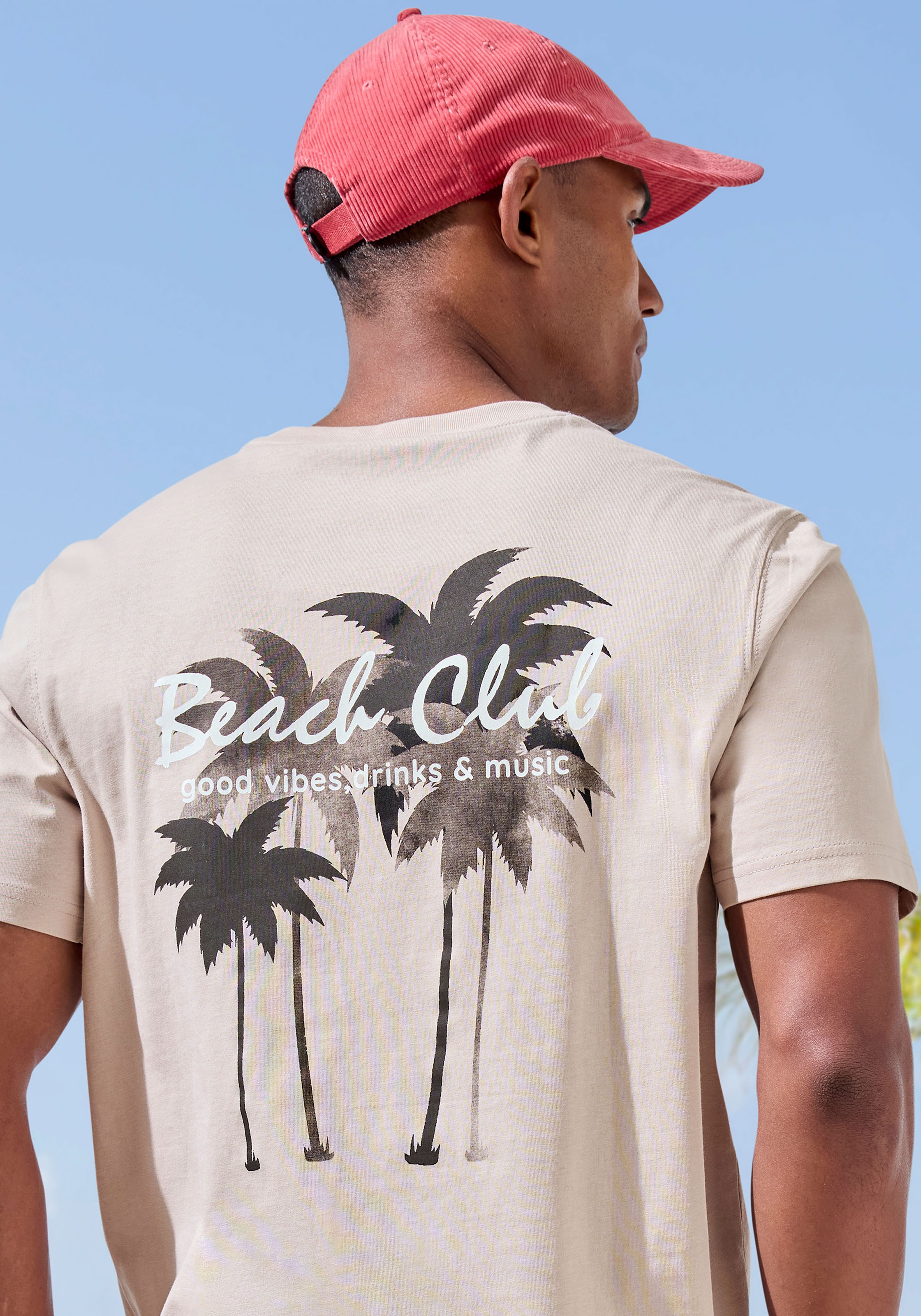 Beachtime T-Shirt »mit grossem Rückenprint«, Regular-Fit, mit Print vorn und hinten