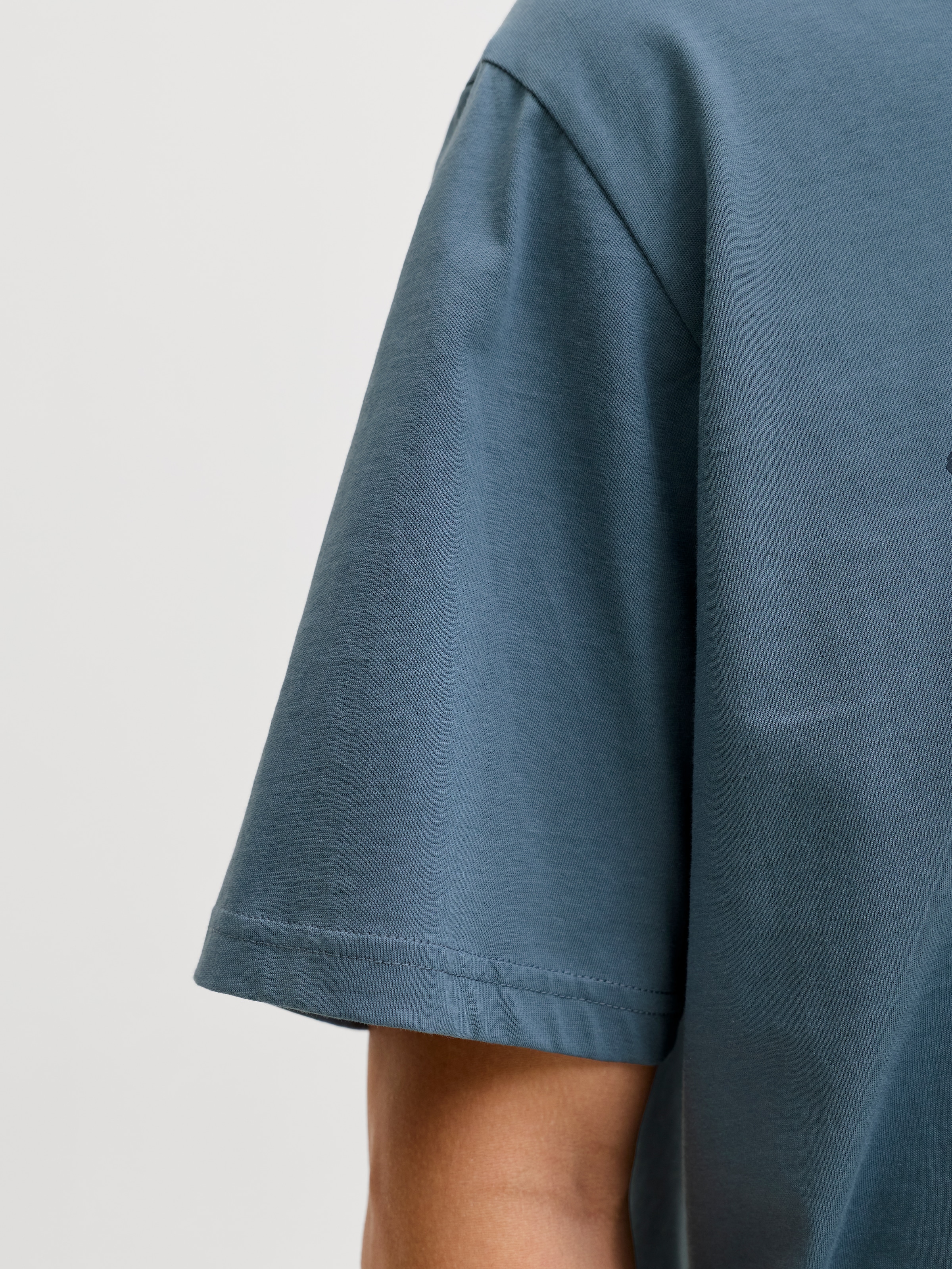 Jack & Jones PlusSize T-Shirt »JJEDENVER GRAPHIC TEE SS O-NECK SN PLS« mit auffälligem Print