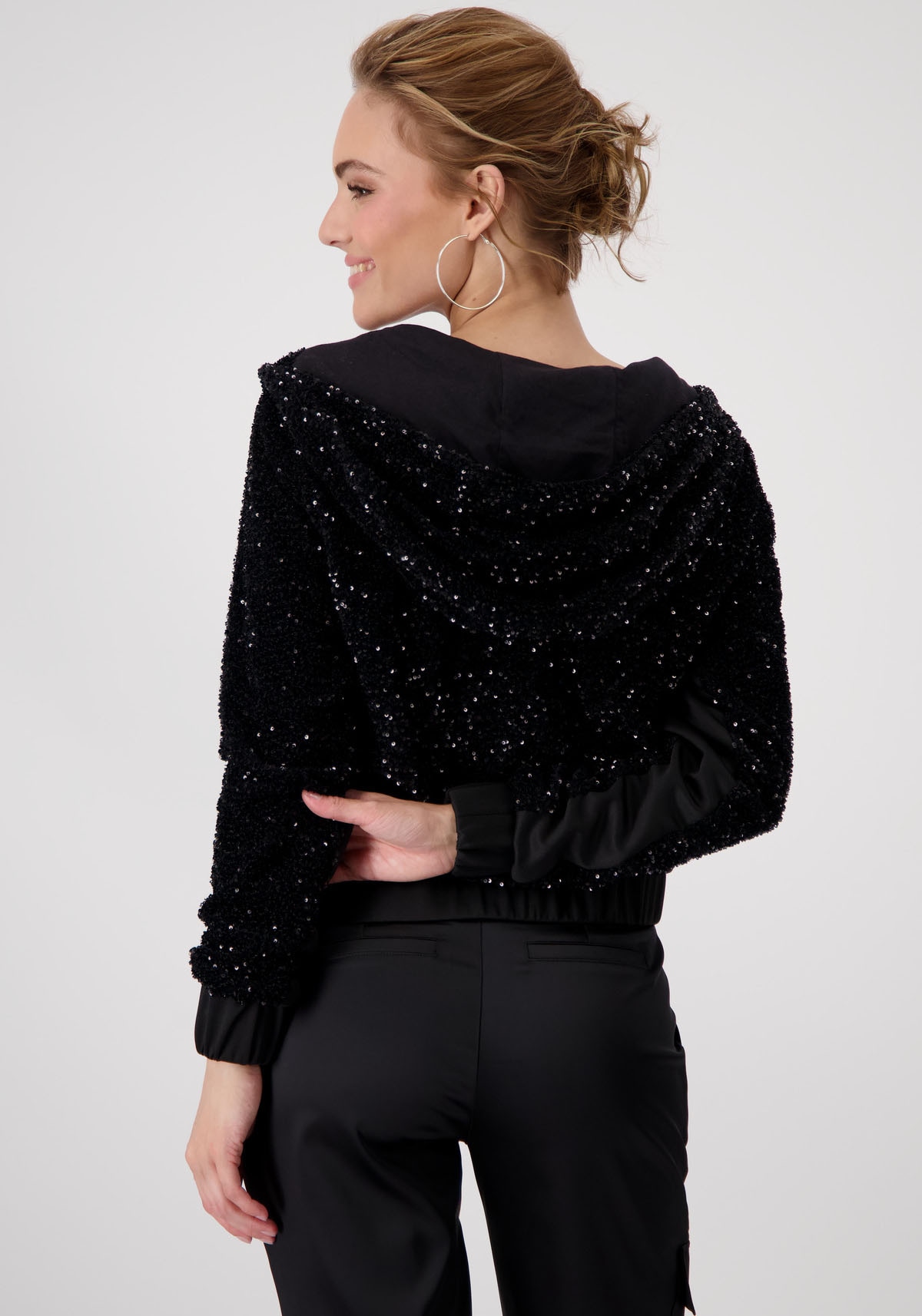 Monari Kurzjacke, mit Kapuze, mit Pailletten