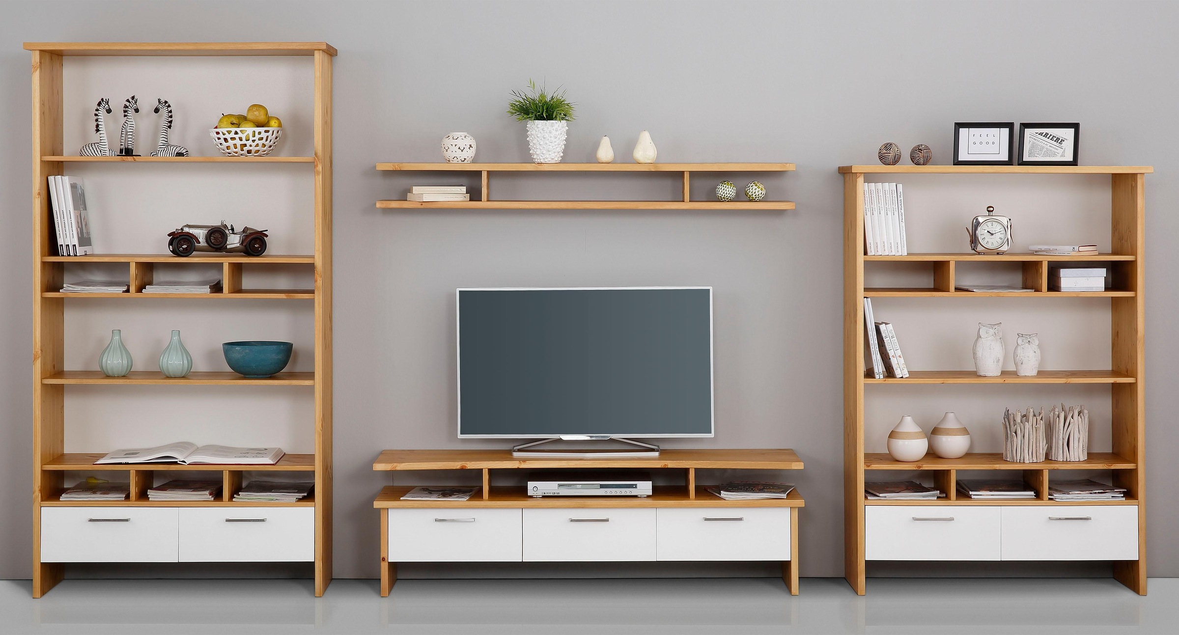 Image of Home affaire Wohnwand »Ixo«, (Set, 4 St.), aus massiver Kiefer bei Ackermann Versand Schweiz