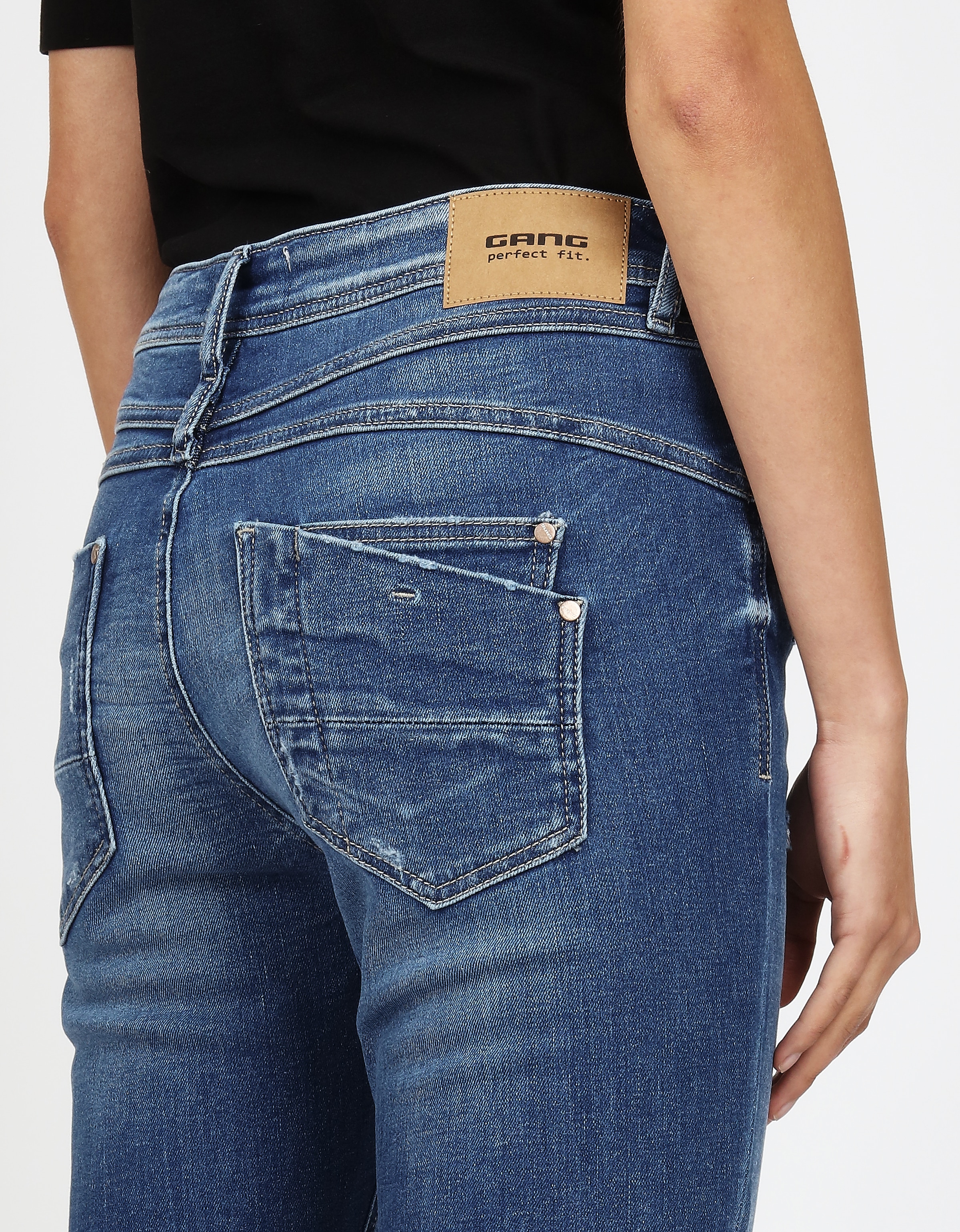 GANG Relax-fit-Jeans »94AMELIE« mit Used-Effekten