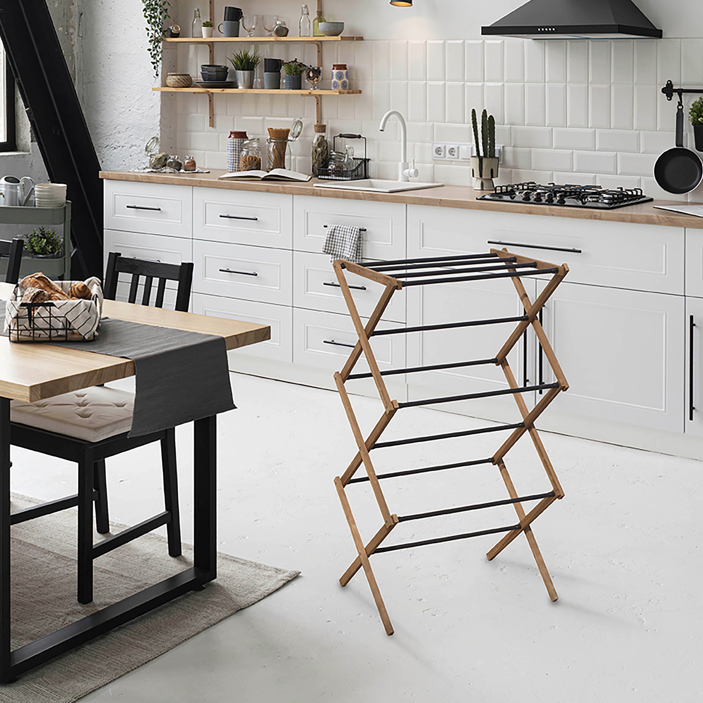 Bischof Wäscheständer »Falt-Turm« Eschenholz/Metall, 5 kg. Belastbarkeit, platzsparend zu verstauen