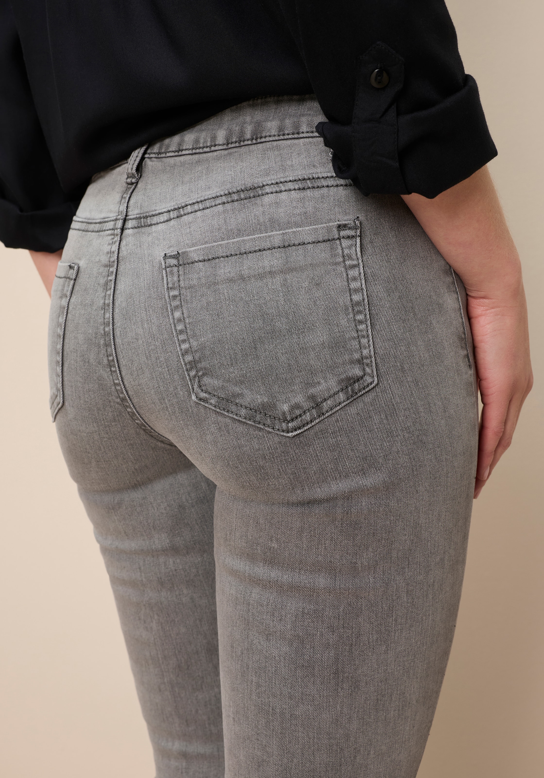 Tamaris Skinny-fit-Jeans schmale Beinweite, mit Gürtelschlaufenbund, mit Metallreissverschluss