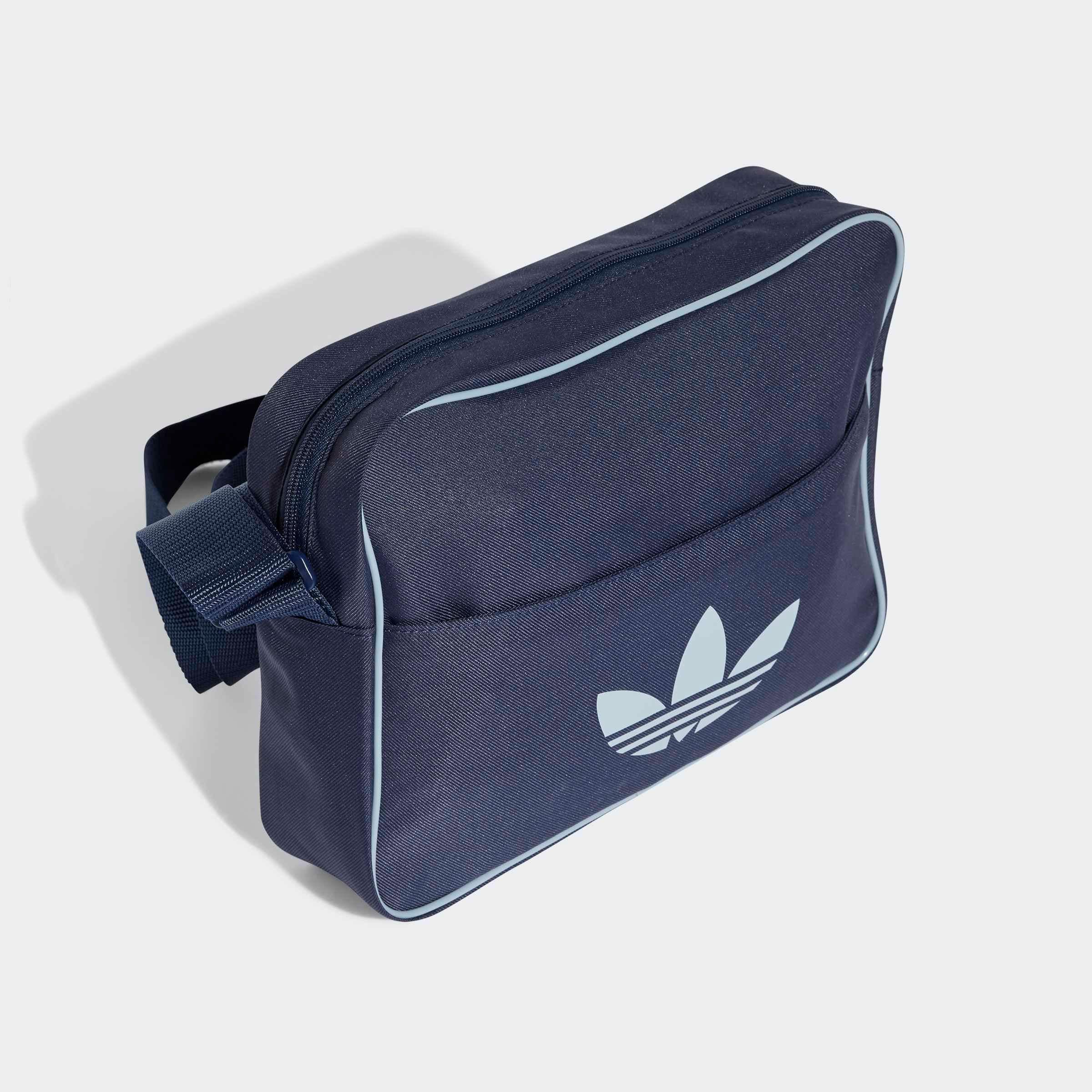adidas Originals Sporttasche »AC AIRLINER«, Schultertasche im Retrolook