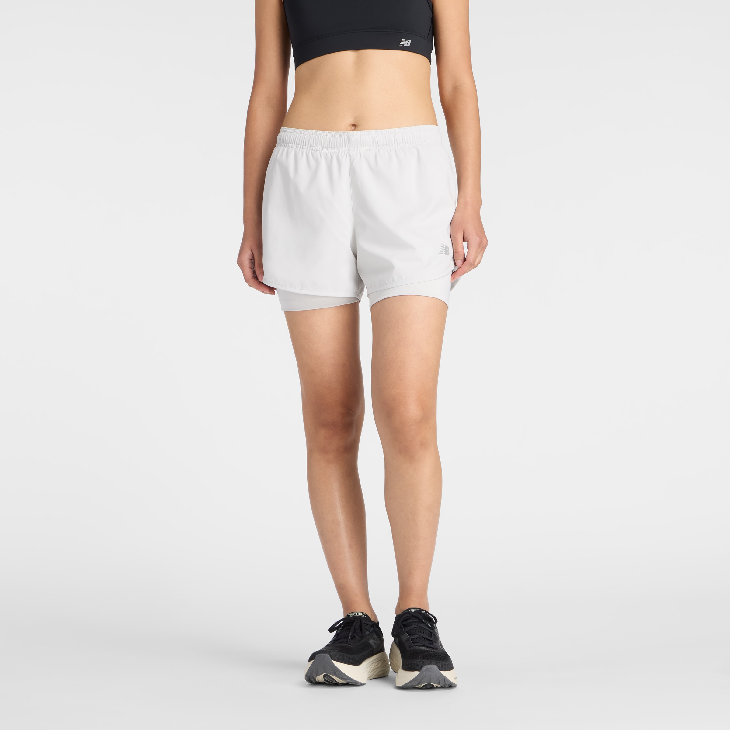 Image of New Balance Laufshorts "SPORT ESSENTIAL 2-IN-1 SHORT 3" mit integrierter Innenhose, mit seitlichen Einschubtaschen