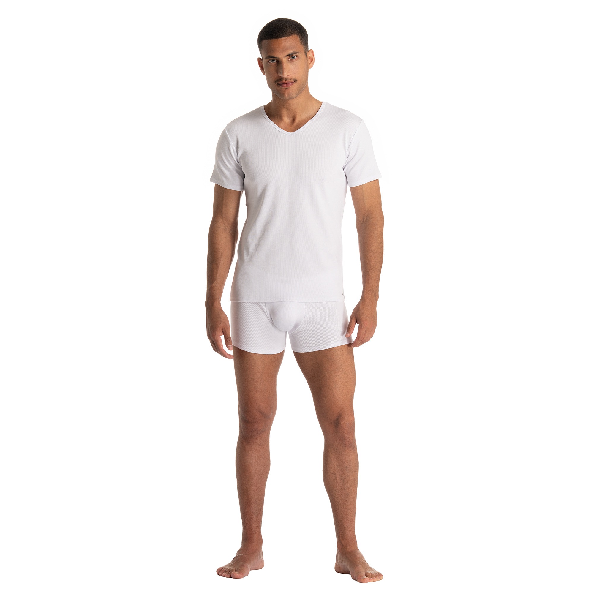 Bruno Banani V-Shirt »FINE RIB«, Feinripp, Kurzarm, V-Neck, Cotton-Mix
