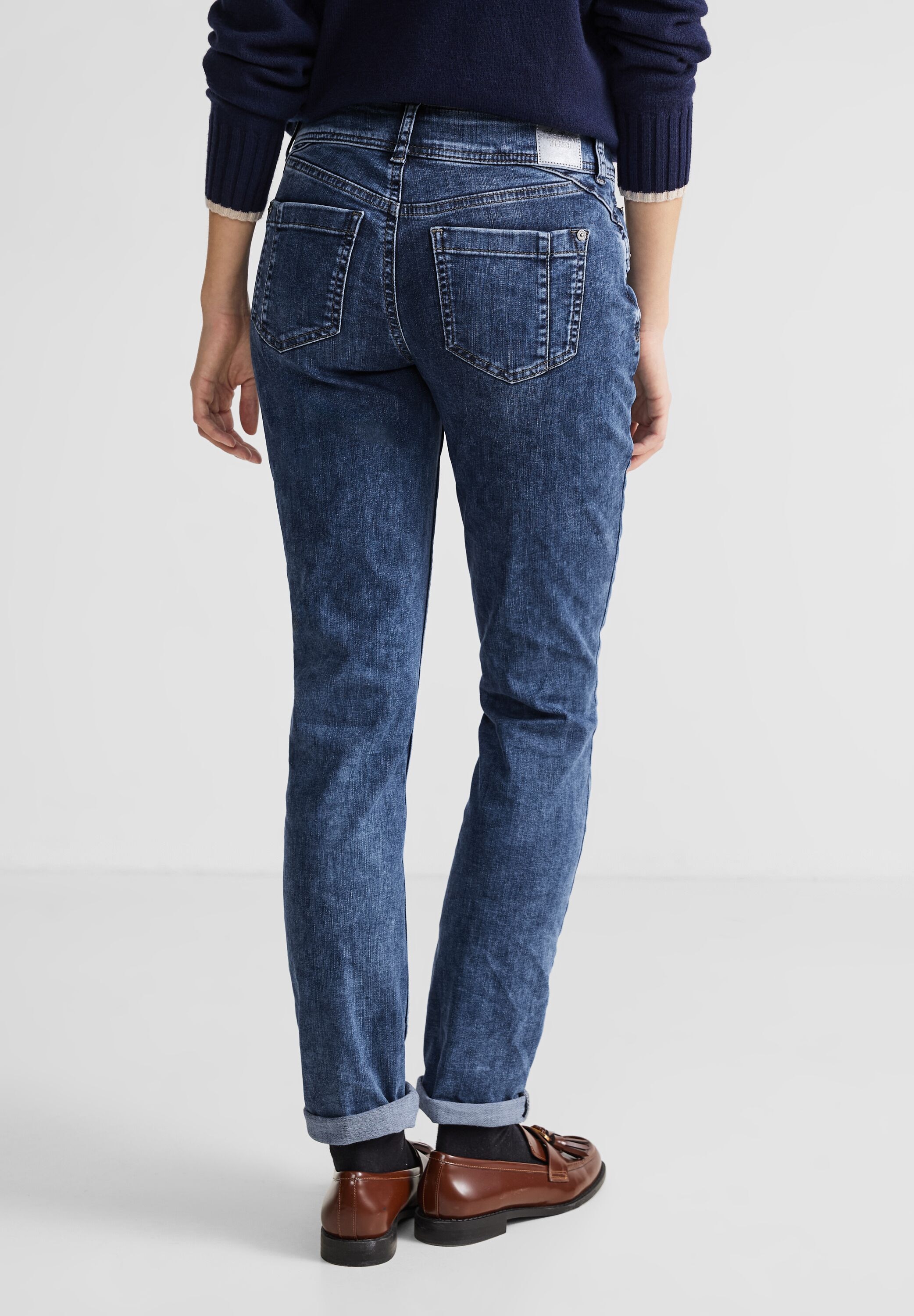 STREET ONE Slim-fit-Jeans, mit dekorativen Taschen vorne