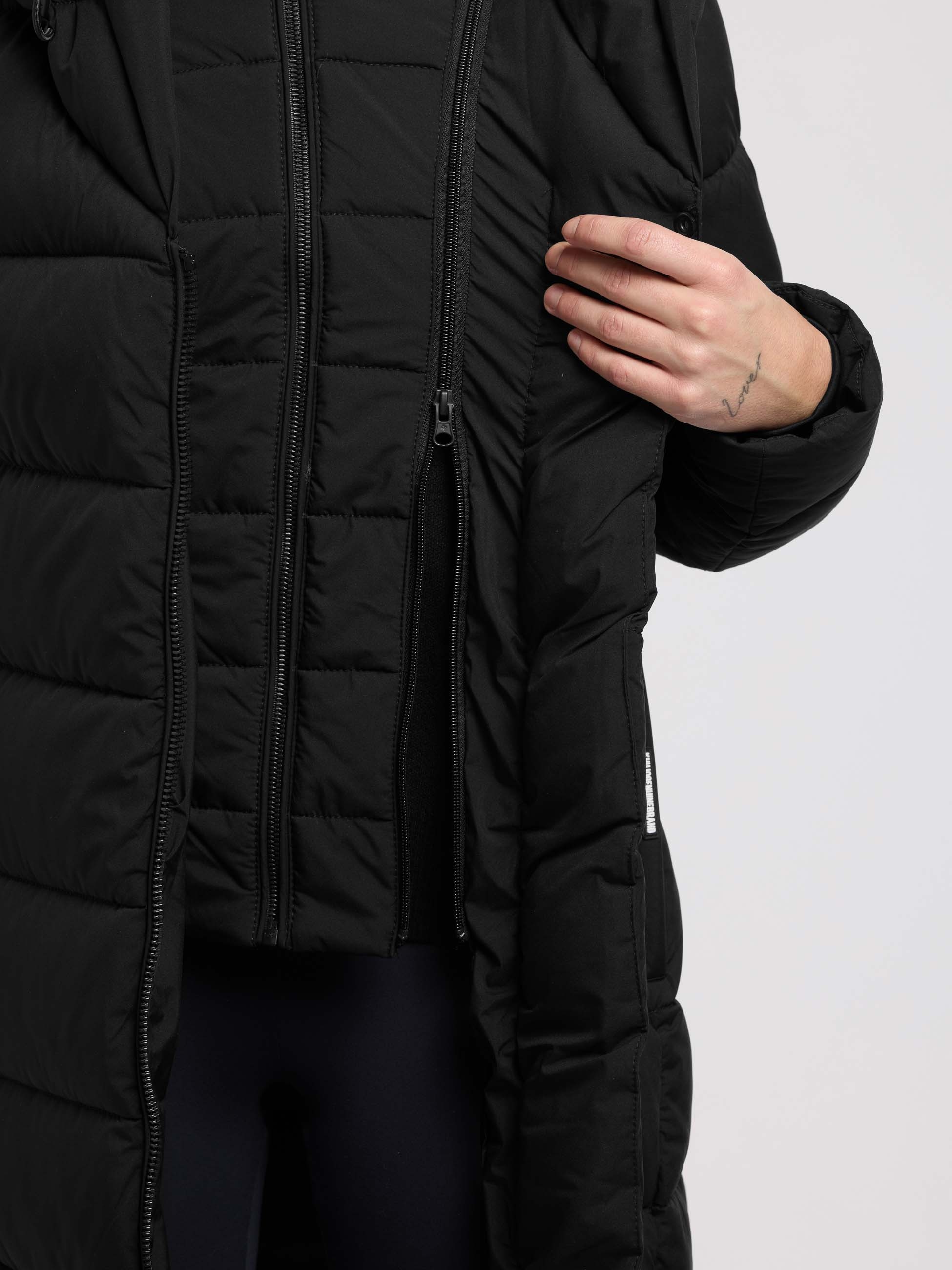 khujo Manteau matelassé »SANVE« poches zippées, une poche intérieure