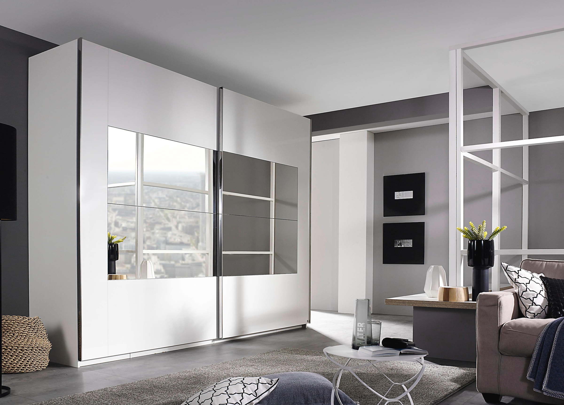 rauch Schwebetürenschrank »Kleiderschrank Schrank Garderobe Schlafzimmerschrank X-TEND« inkl. SOFT-CLOSE-FUNKTION,  inkl. Schubladeneinsatz und vielen Einlegeböden MADE IN GERMANY