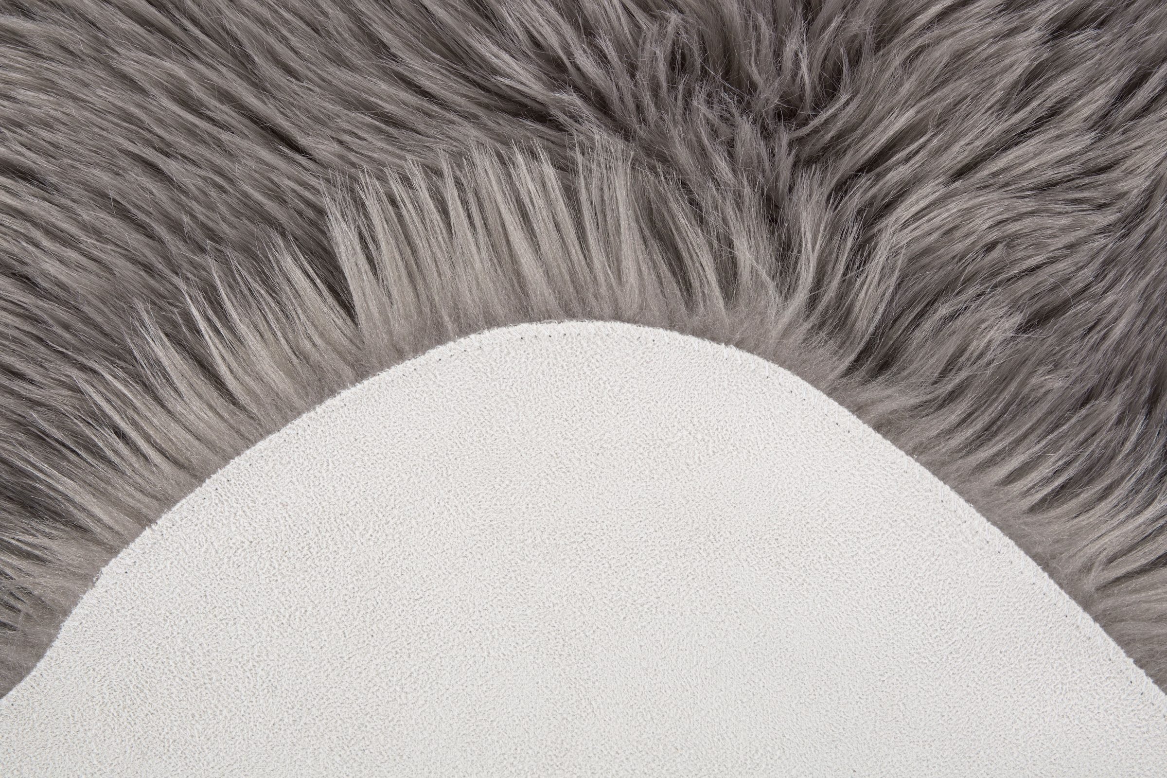 Andiamo Fellteppich »Ovium«, fellförmig, 60 mm Höhe, Kunstfell, Grösse 55x80 cm, weicher & flauschiger Hochflor