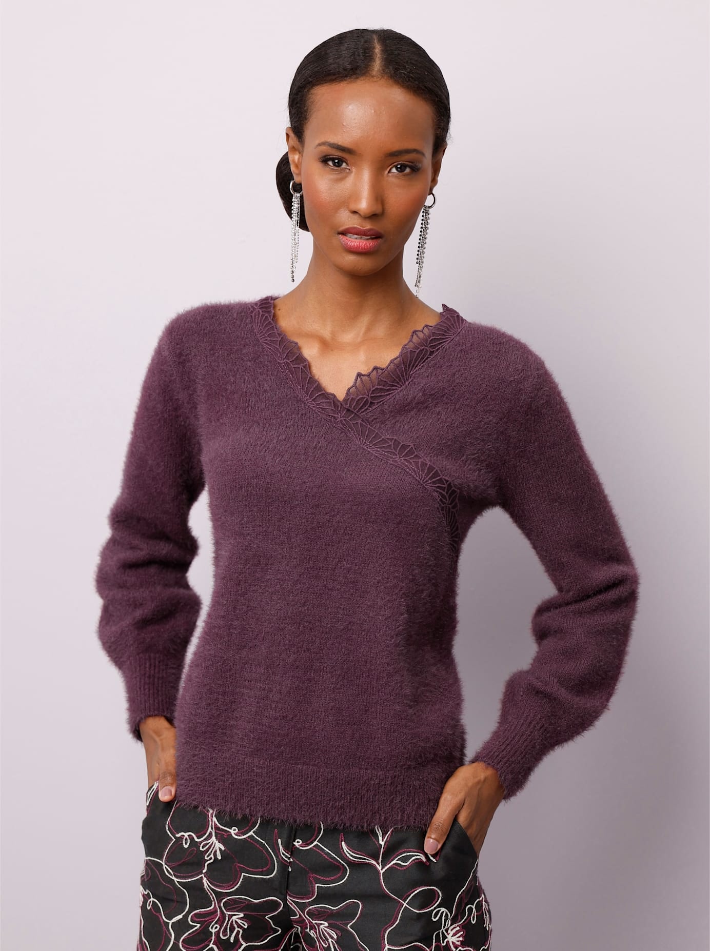 Image of creation L V-Ausschnitt-Pullover "Lyocell-Mix-Pullover"