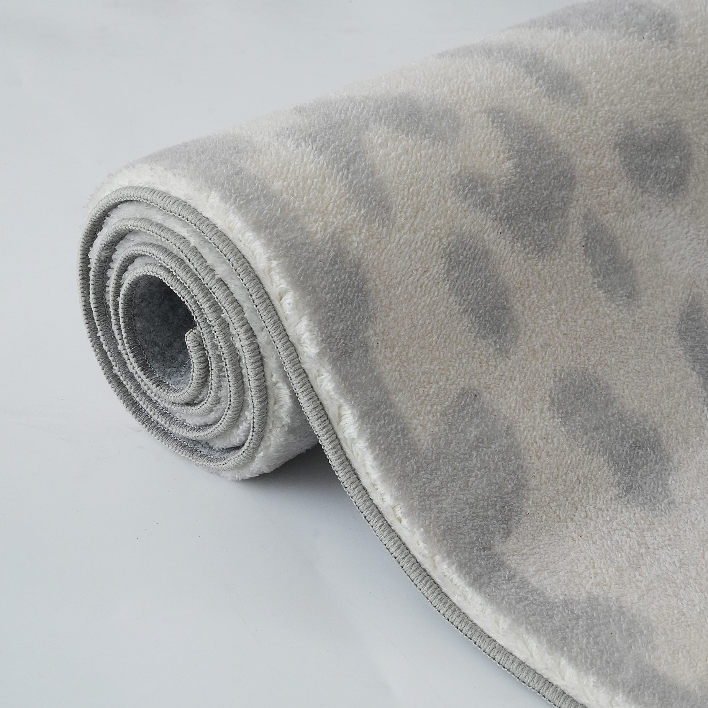 GOODproduct Teppich »Leo, mit trendigem Leopardenmuster, waschbar« rechteckig 12 mm Höhe kuschelig & weich, modern, Animal Print, Wohnzimmer, Schlafzimmer