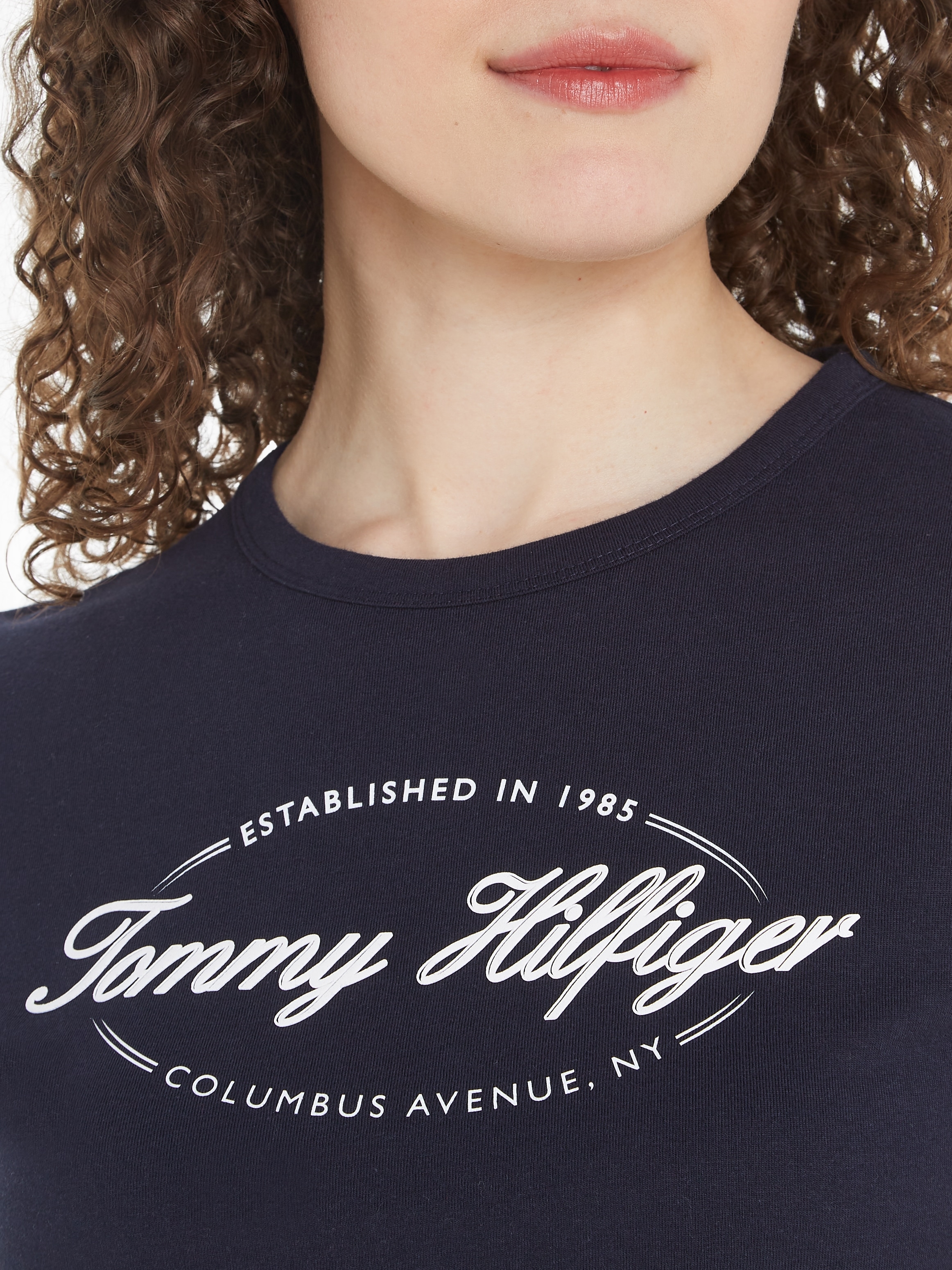 Tommy Hilfiger Rundhalsshirt »SLIM HILFIGER SCRIPT C-NK SS«