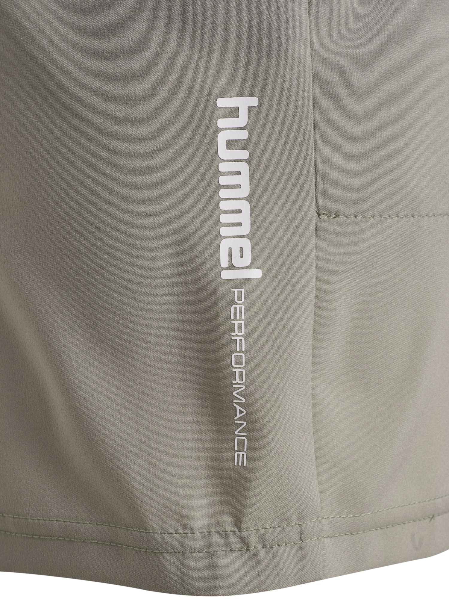 hummel Short d'entraînement »HMLPULSE WORKOUT SHORTS«  aus gewebtem Stoff, mit elastischem Bund, sportlicher Stil